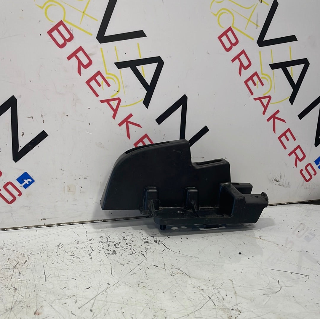 Citroen Berlingo/Peugeot Partner/Vauxhall Combo/Toyota Proace City REAR LEFT BUMPER BRACKET 2019-2024 P/N 9816808580
