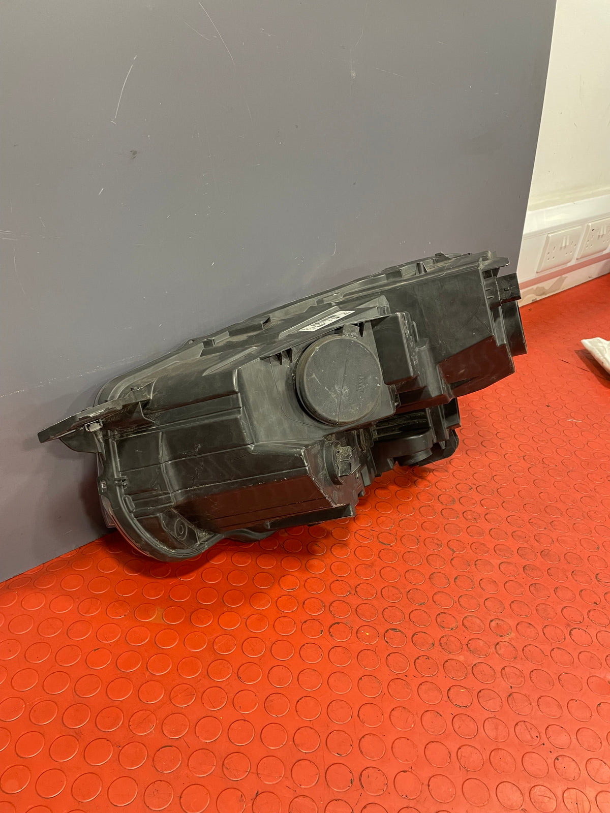 Peugeot Expert/ Citroen Dispatch HEADLIGHT ASSEMBLY 2018-2020 drivers side P/N 9816826180-D3