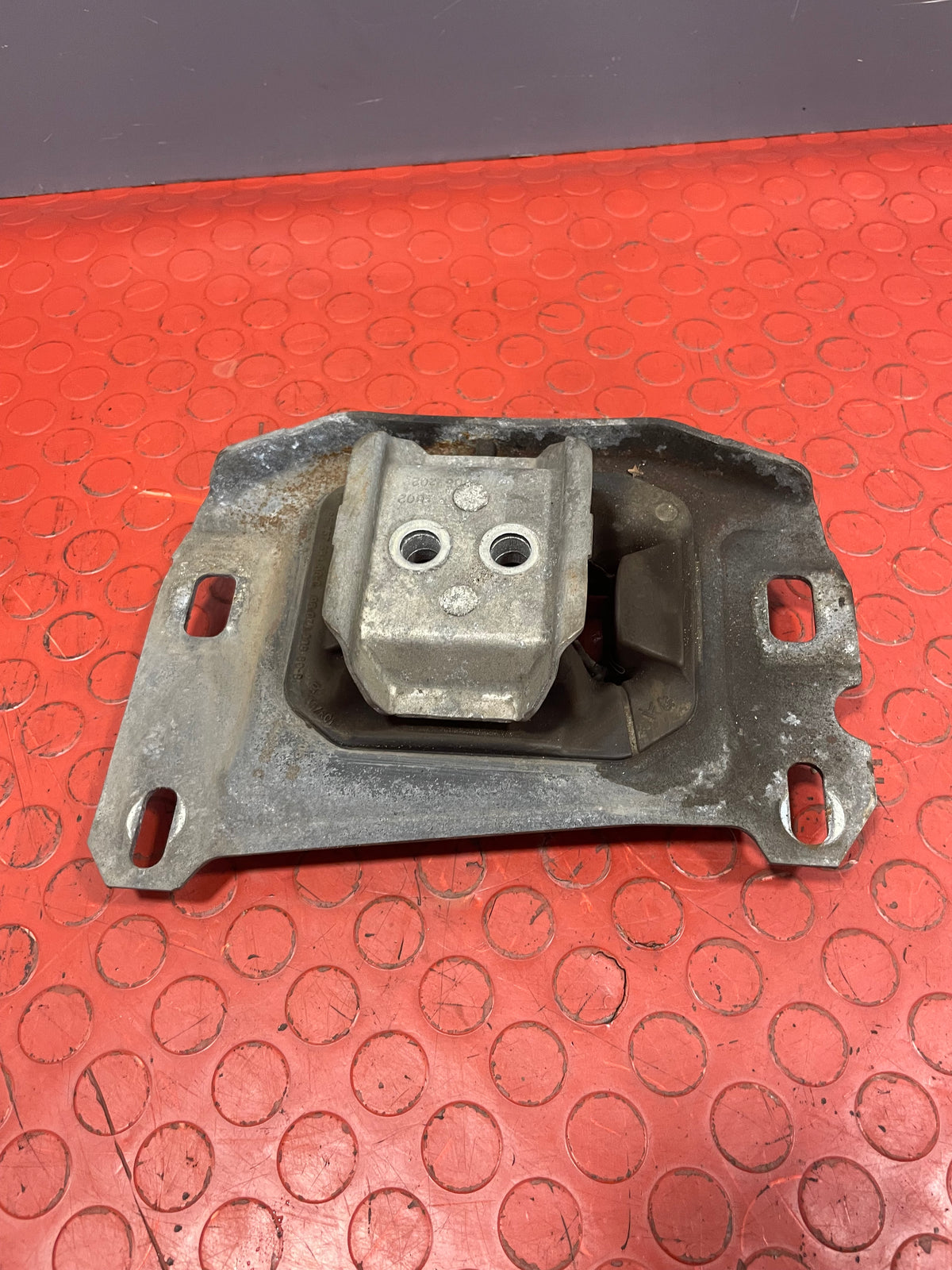 Citroen Berlingo/Peugeot Partner/Vauxhall Combo/Toyota Proace City GEARBOX MOUNTING 2019-2024 P/N 9673768480