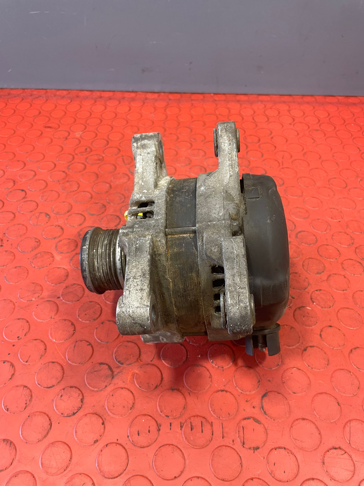 Citroen Berlingo/Dispatch /Peugeot Partner/Vauxhall Combo/Toyota Proace City ALTERNATOR 1.5 2019-2024 P/N 9820893880 - 9