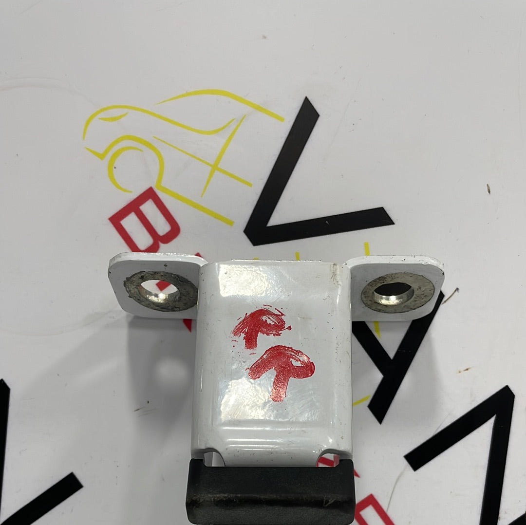 Renault Kangoo RIGHT REAR UPPER DOOR HINGE P/N KL1312A