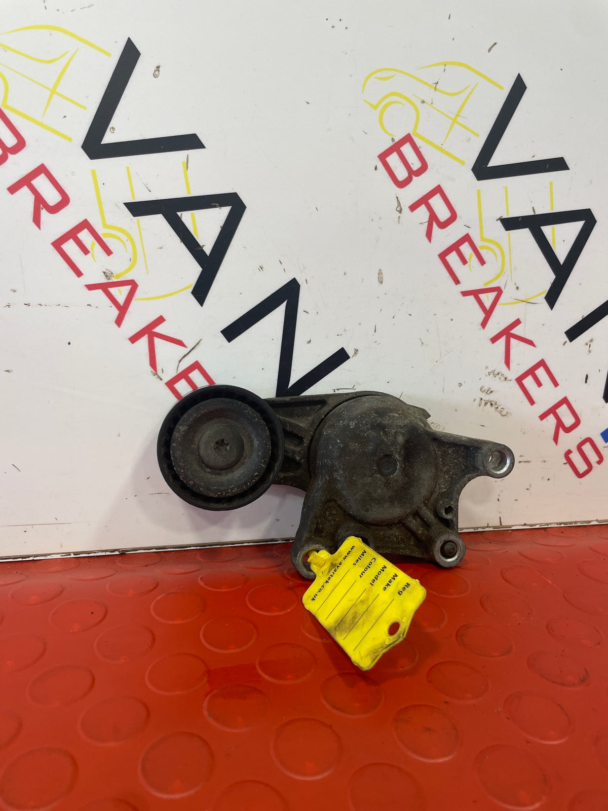 Peugeot Expert/ Citroen Dispatch/ Toyota Proace Vauxhall Vivaro AUXILIARY BELT TENSIONER 1.6HDI 2018-2023 P/N 9807720180