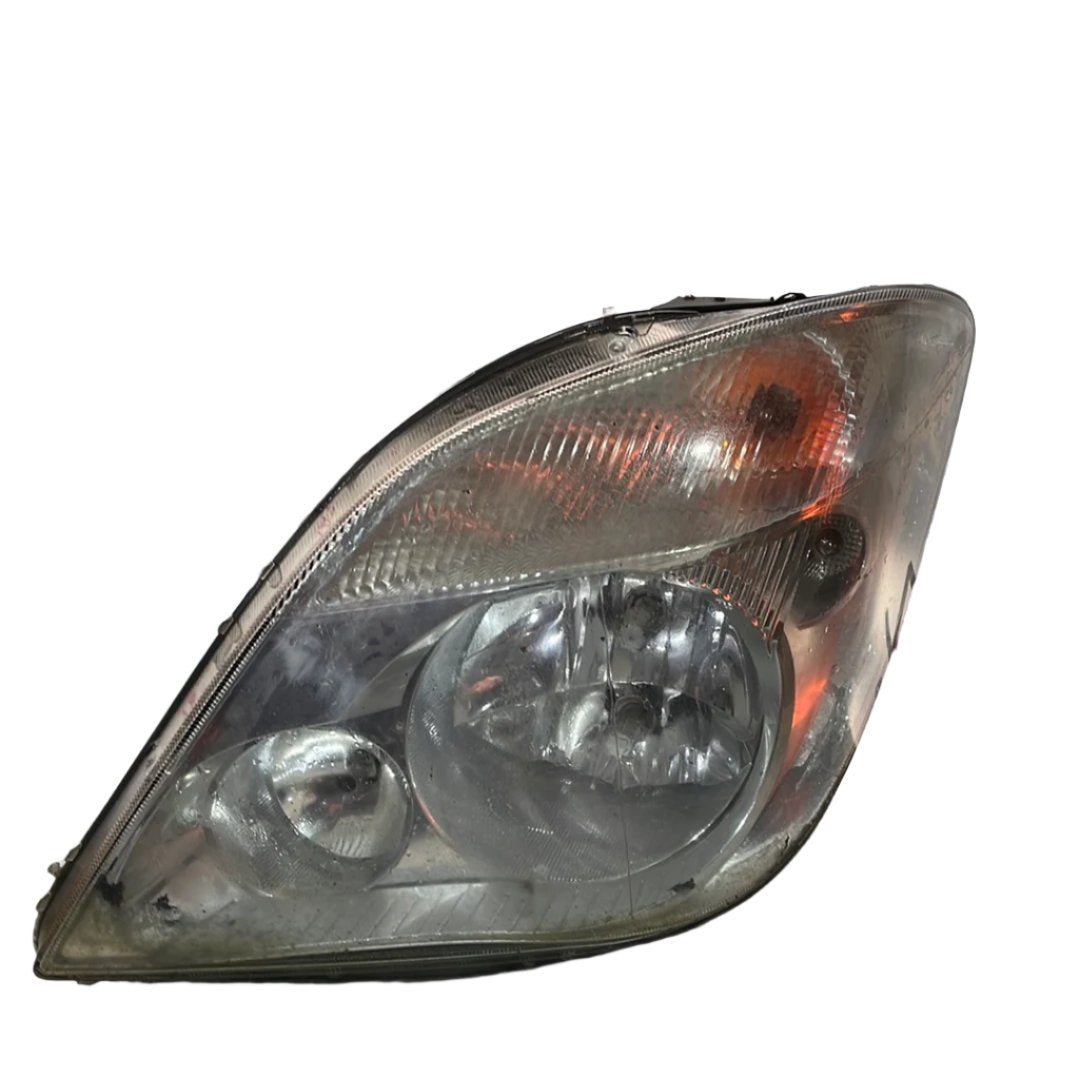 Mercedes Sprinter PASSANGER SIDE HEADLIGHT ASSEMBLY 2009 (DAMAGED BRACKETS,CLOUDED LENS) P/N 24738100