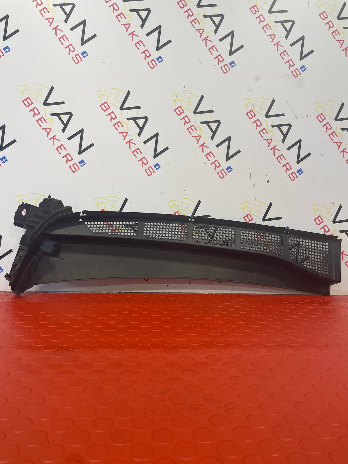 Citroen Dispatch/Peugeot Expert/Vauxhall Vivaro/Toyota Proace/Fiat Scudo WINDSCREEN SCUTTLE PANEL 2016-2025 P/N 9808467277DAG