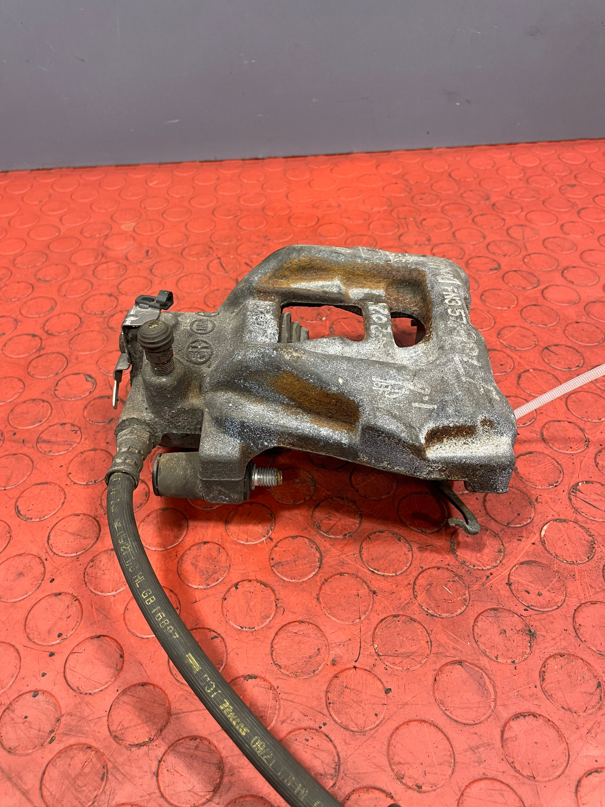 Fiat Doblo FRONT BRAKE CALIPER Drivers Side 2010-2023 P/N 77364966
