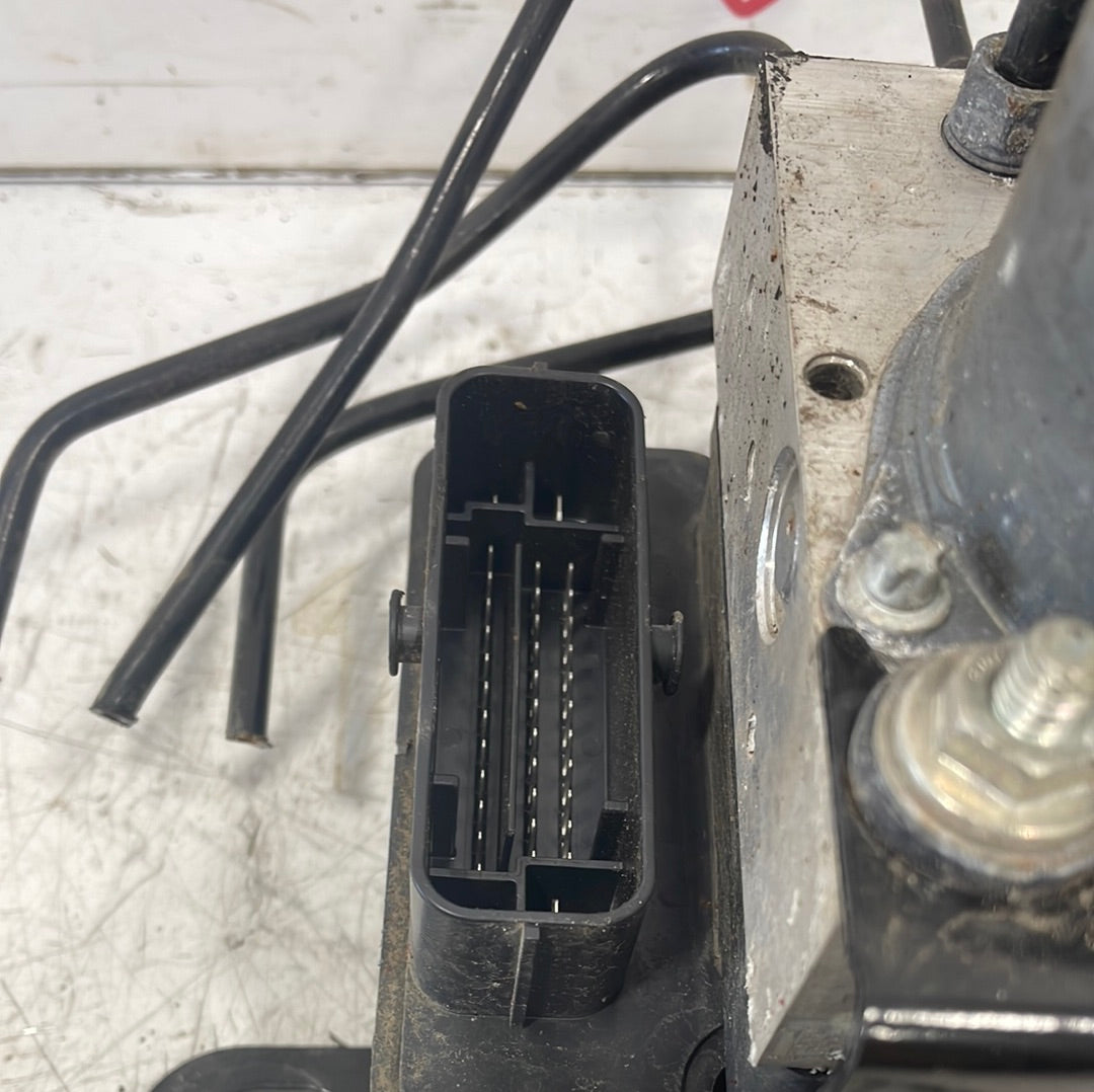 Citroen Dispatch/ Peugeot Expert/ Toyota Proace/Vauxhall Vivaro ABS PUMP UNIT 1.5 HDI 2019-2023 P/N 0265956240