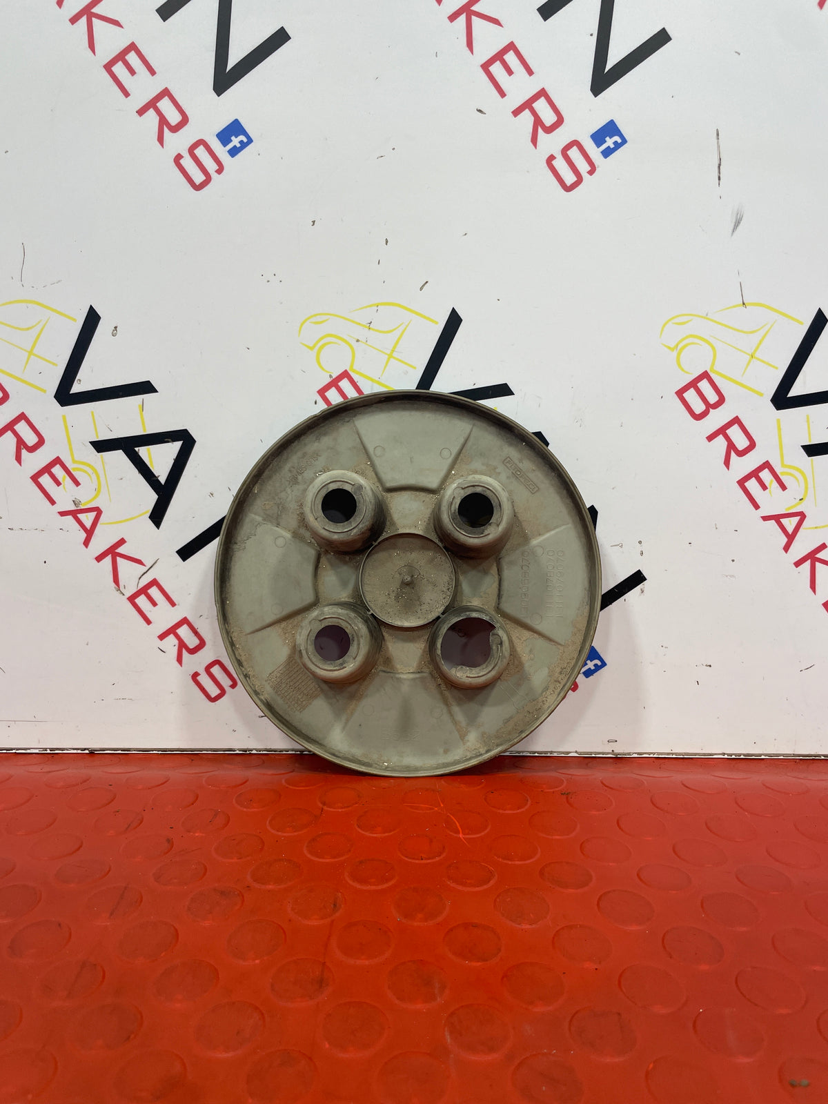 Peugeot Bipper CENTER CAP WHEEL TRIM P/N 1309058070