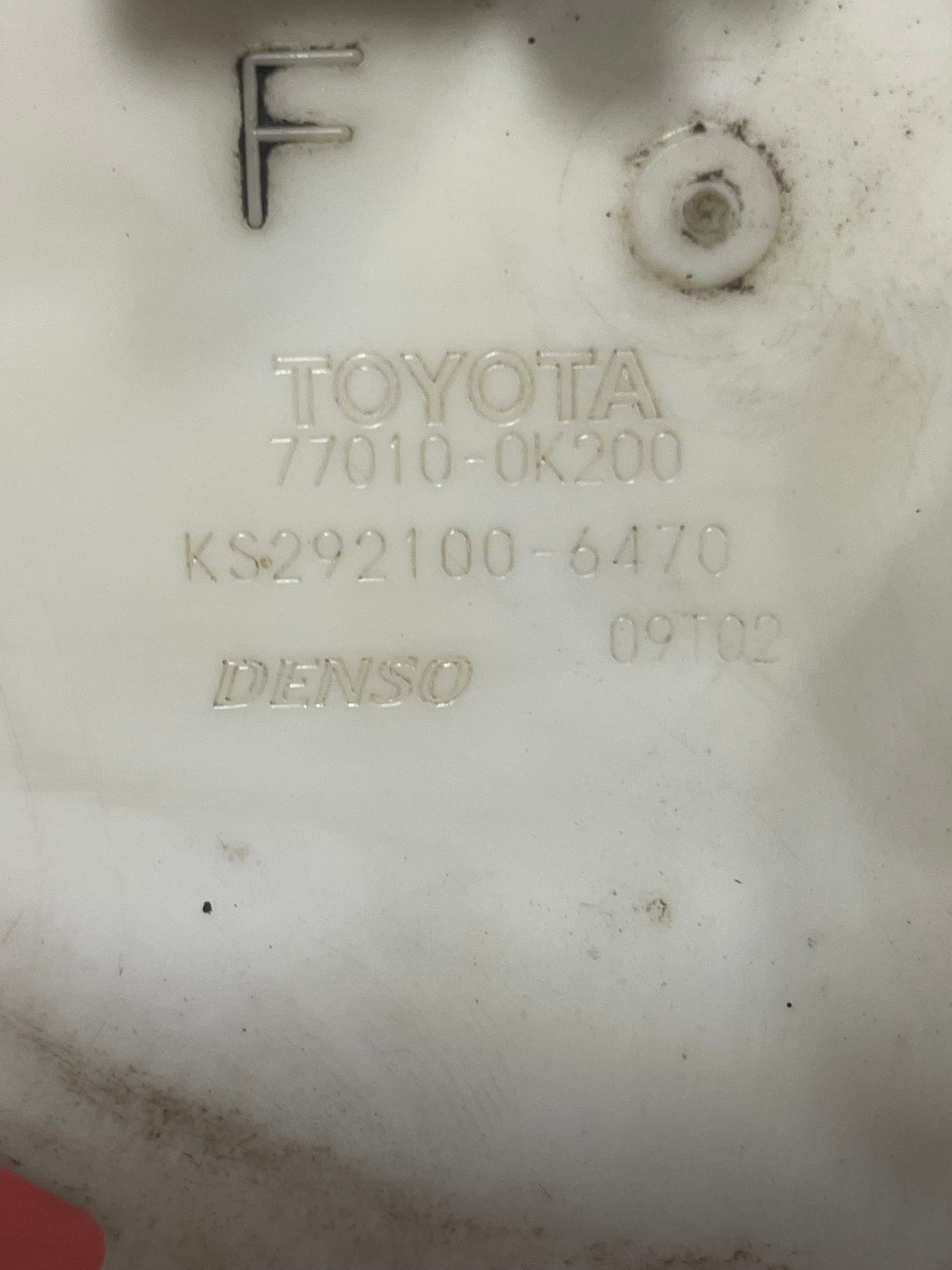Toyota Hilux FUEL SENDER UNIT 2016-2025 P/N 770100K201
