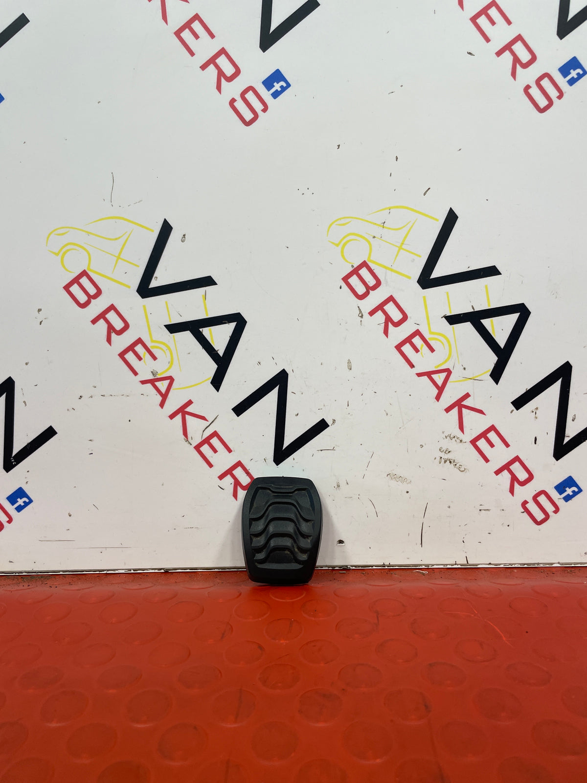 Ford Transit CLUTCH/BRAKE PEDAL RUBBERS P/N BK217A624AB