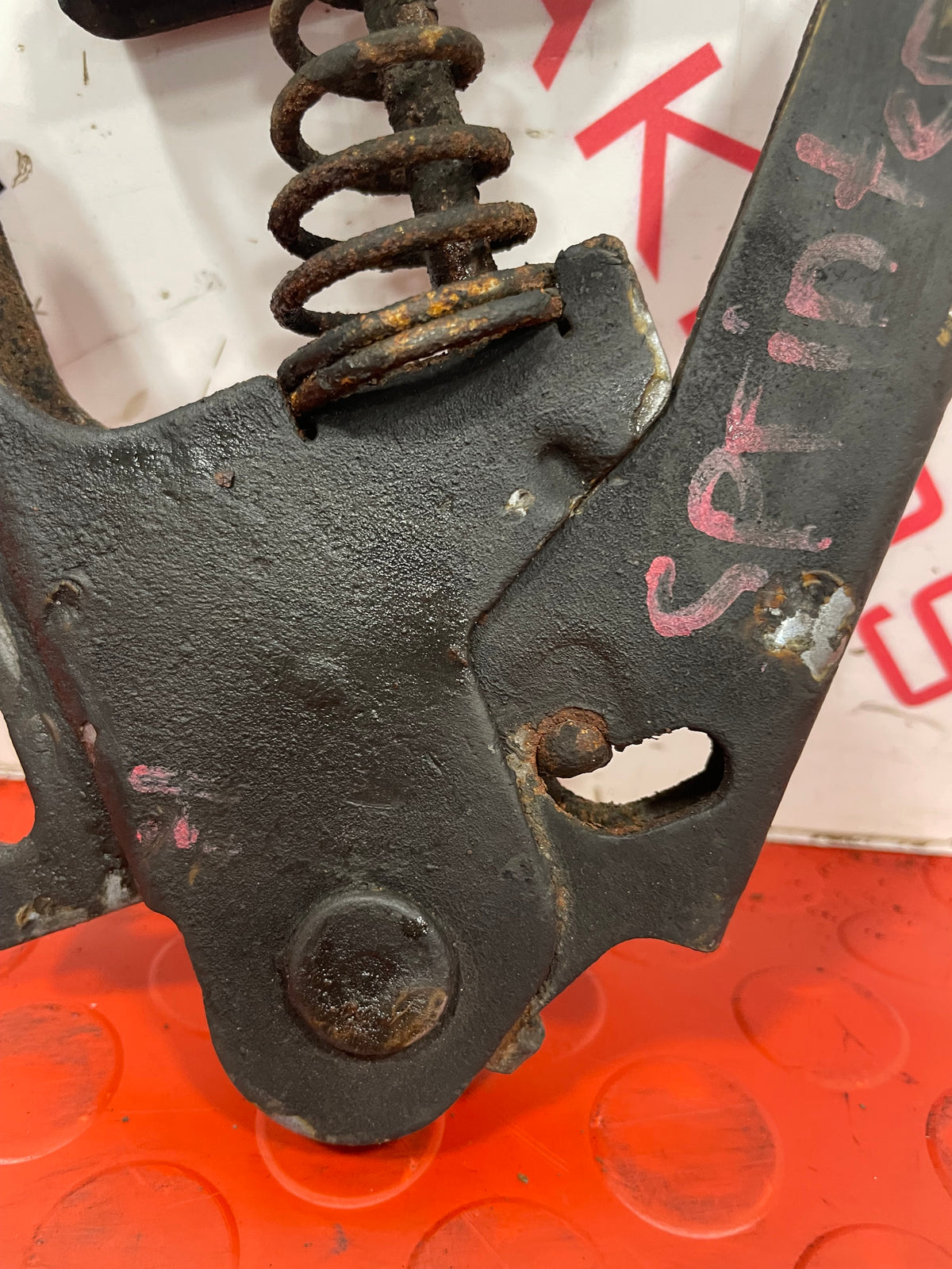 Volkswagen Crafter Mercedes Sprinter mk2 HANDBRAKE MECHANISM W906 2014 P/N A9064200238