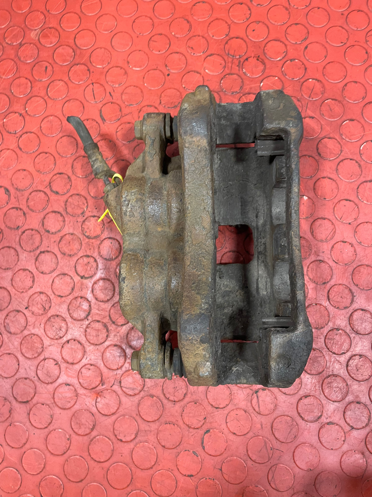 Ford Transit FRONT BRAKE CALIPER Drivers Side 2013-2016 P/N Y04243