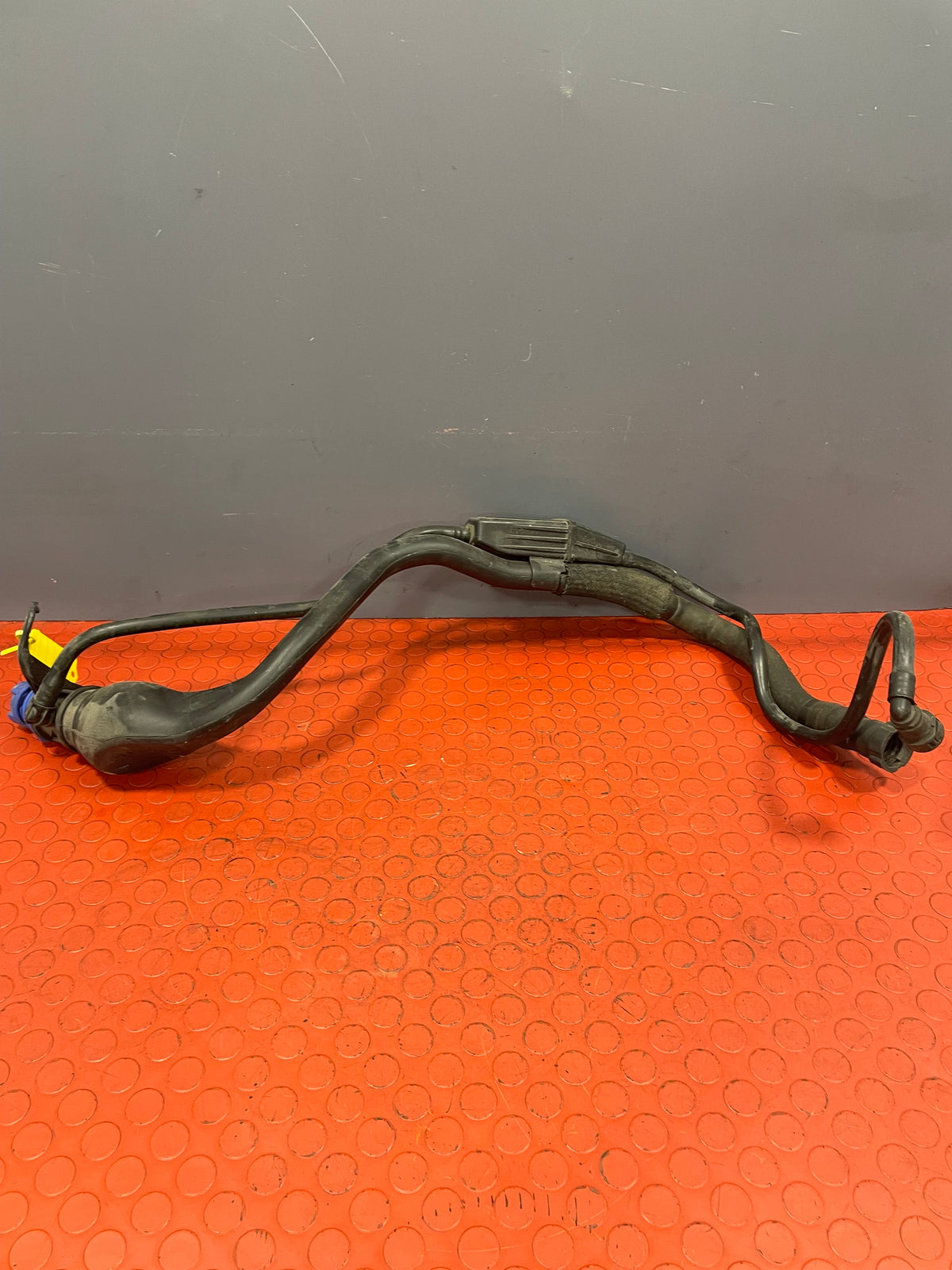 Citroen Berlingo/Peugeot Partner/Vauxhall Combo/Toyota Proace City ADBLUE FILLER PIPE 2019-2023 P/N 9815705980 - 2