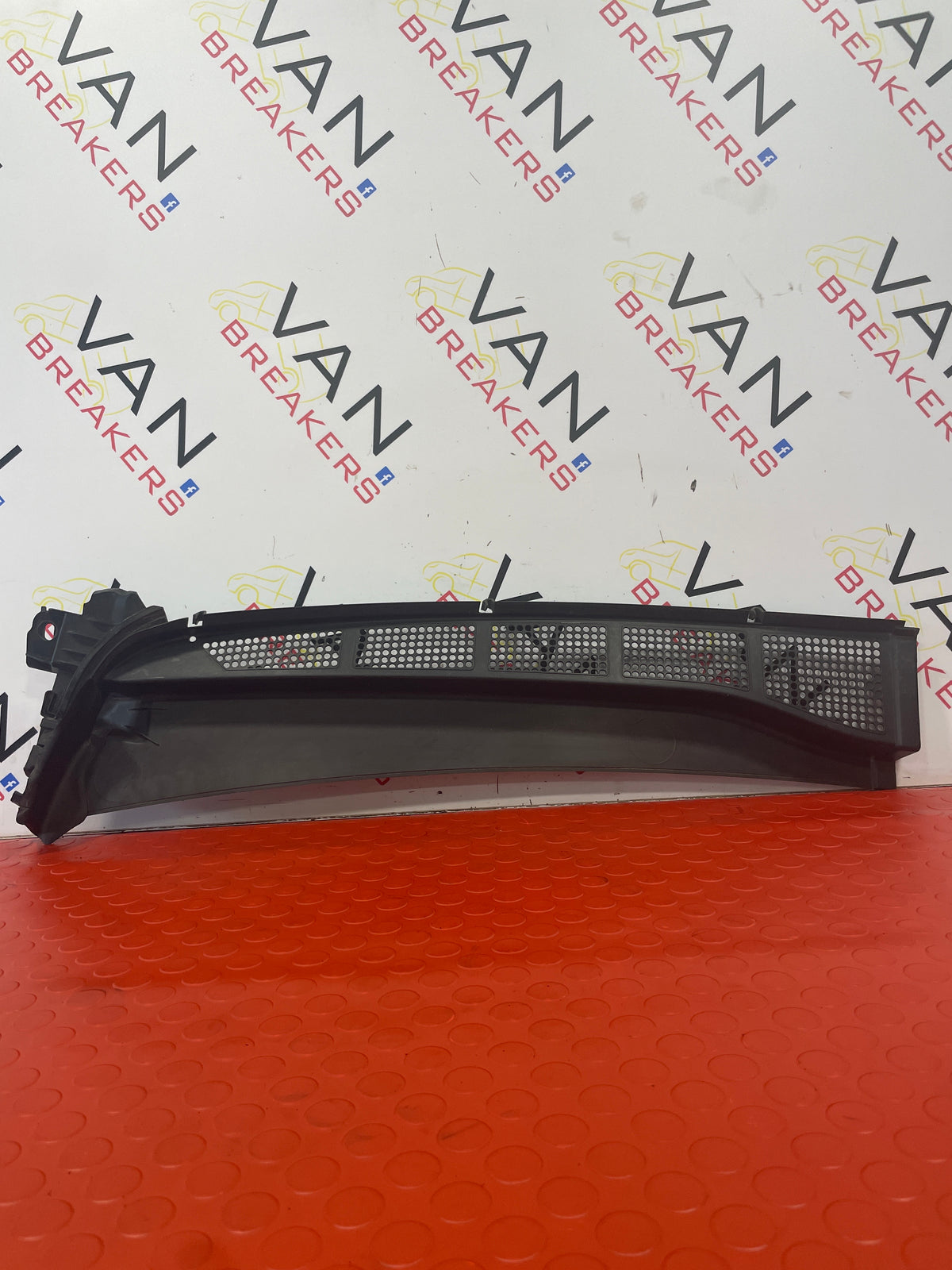 Citroen Dispatch/Peugeot Expert/Vauxhall Vivaro/Toyota Proace/Fiat Scudo WINDSCREEN SCUTTLE PANEL 2016-2025 P/N 9808467277DAG