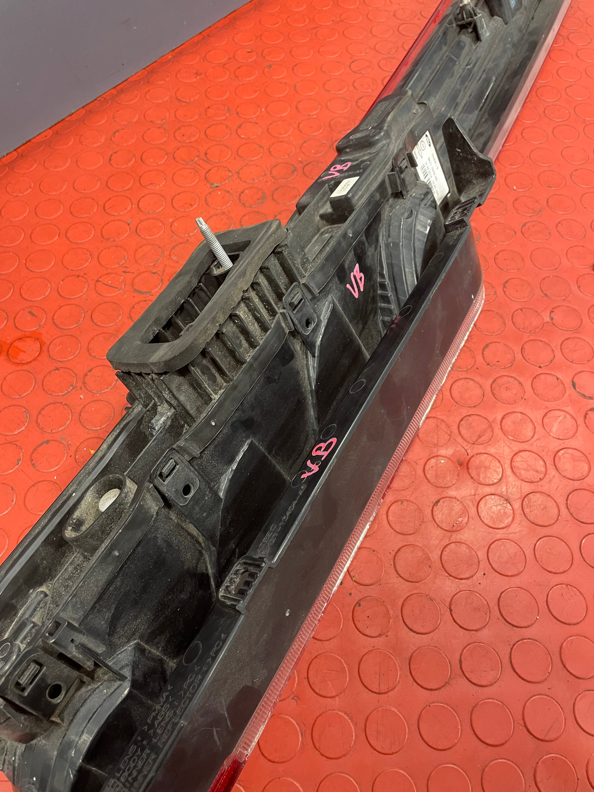 Ford Transit Custom TAILLIGHT DRIVER SIDE (Scraped Lens) RH P/N BK2113404AD - 1