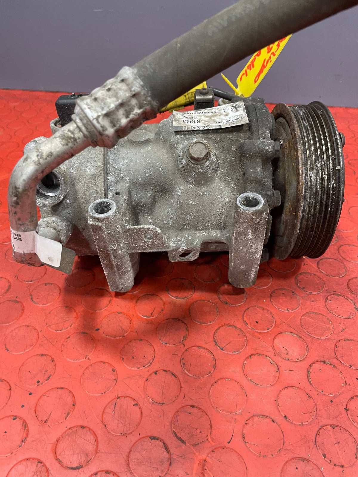 Citroen Berlingo/Peugeot Partner AIR CONDITIONING PUMP W/ HOSE (2Pin) 2011-2018 P/N 9678656080 - 2