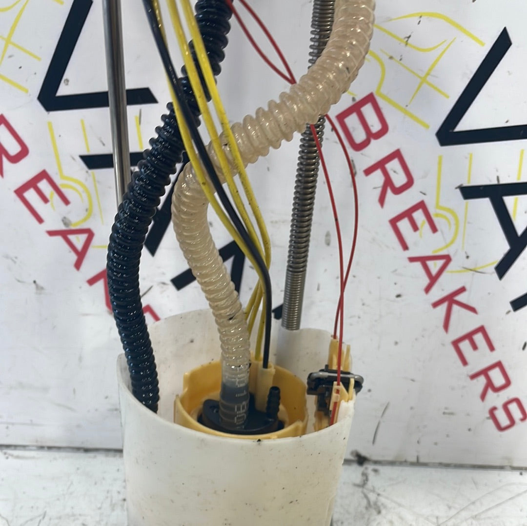 Nissan Navara NP300 Pick Up FUEL PUMP 2.3 2015 0580203376