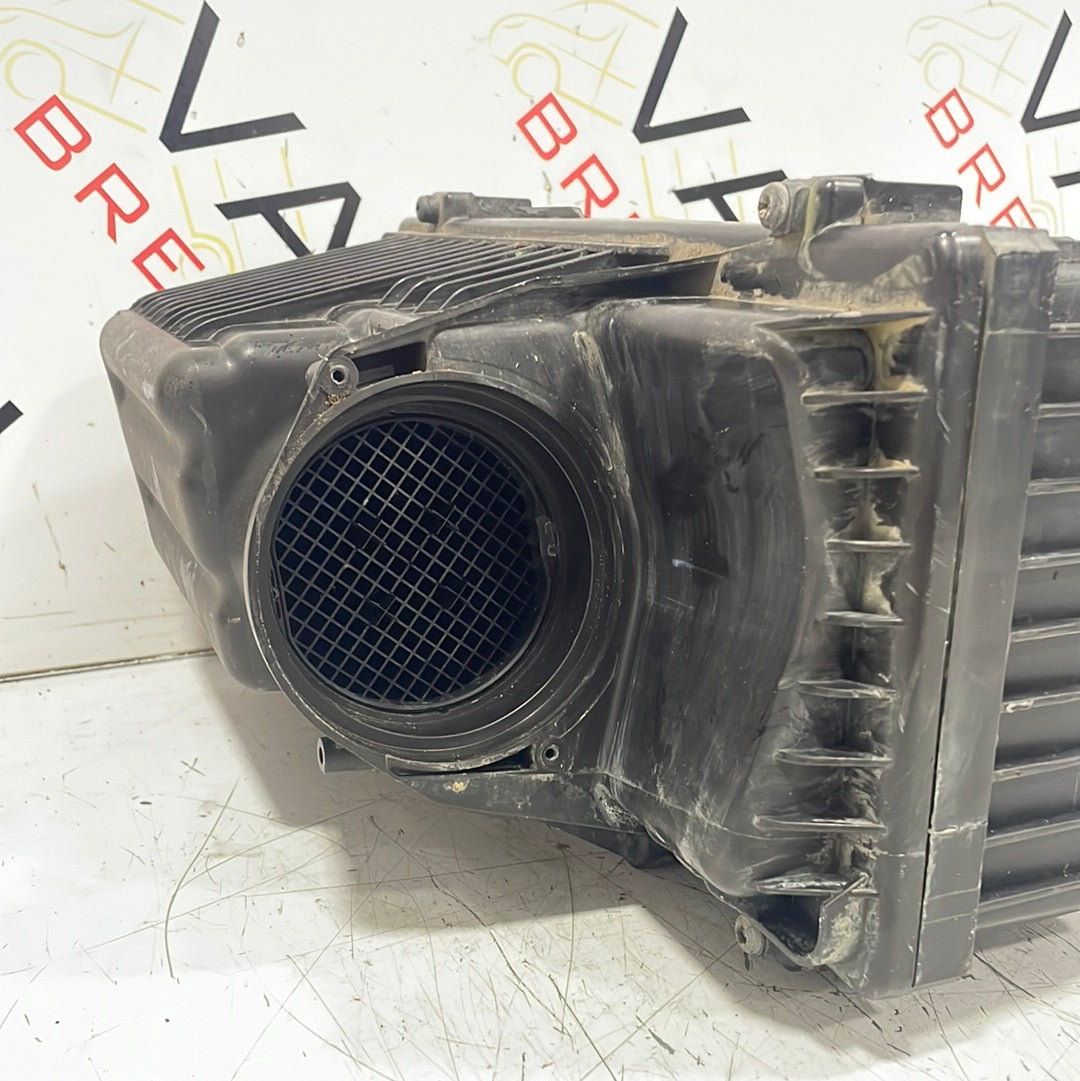 Citroen Dispatch/Peugeot Expert AIR BOX 2.0 2008-2016 P/N 1498555080