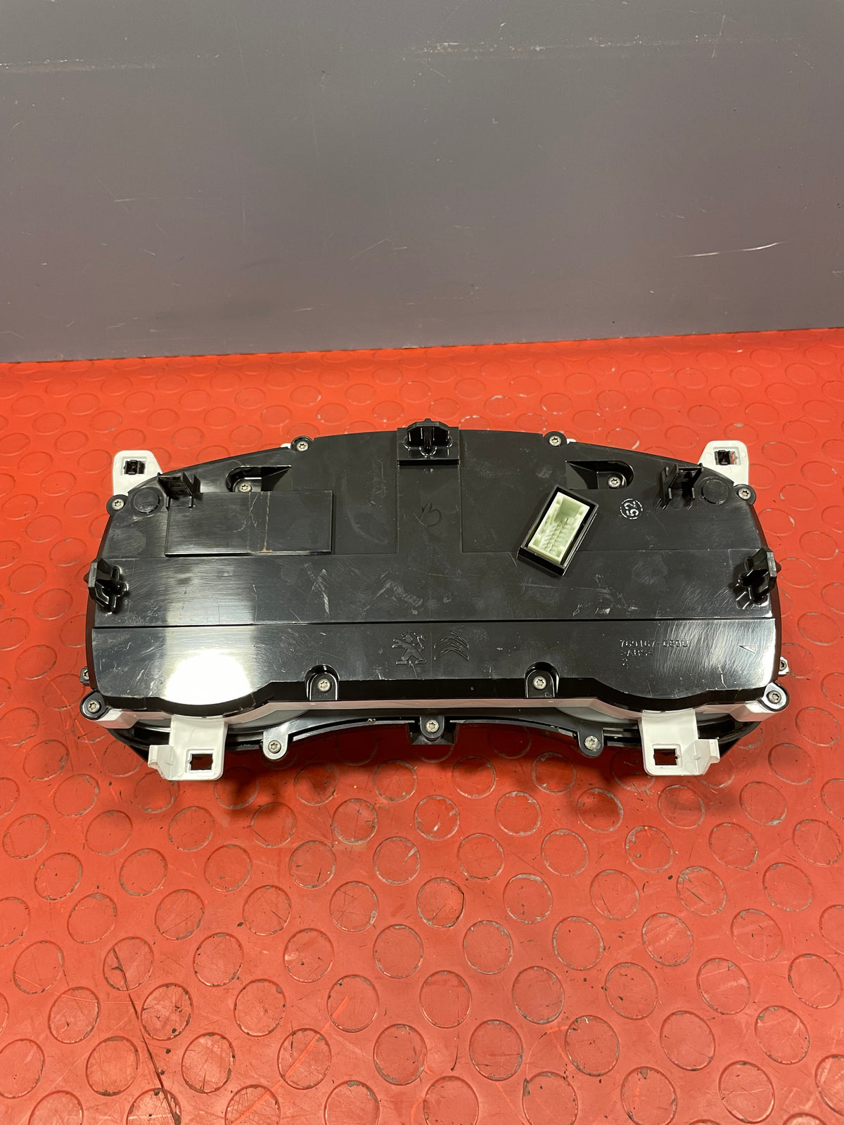 Citroen Dispatch/Peugeot Expert/Vauxhall Vivaro/Toyota Proace/Fiat Scudo DASH CLOCKS INSTRUMENT CLUSTER PANEL 2016-2024 P/N 9831168880