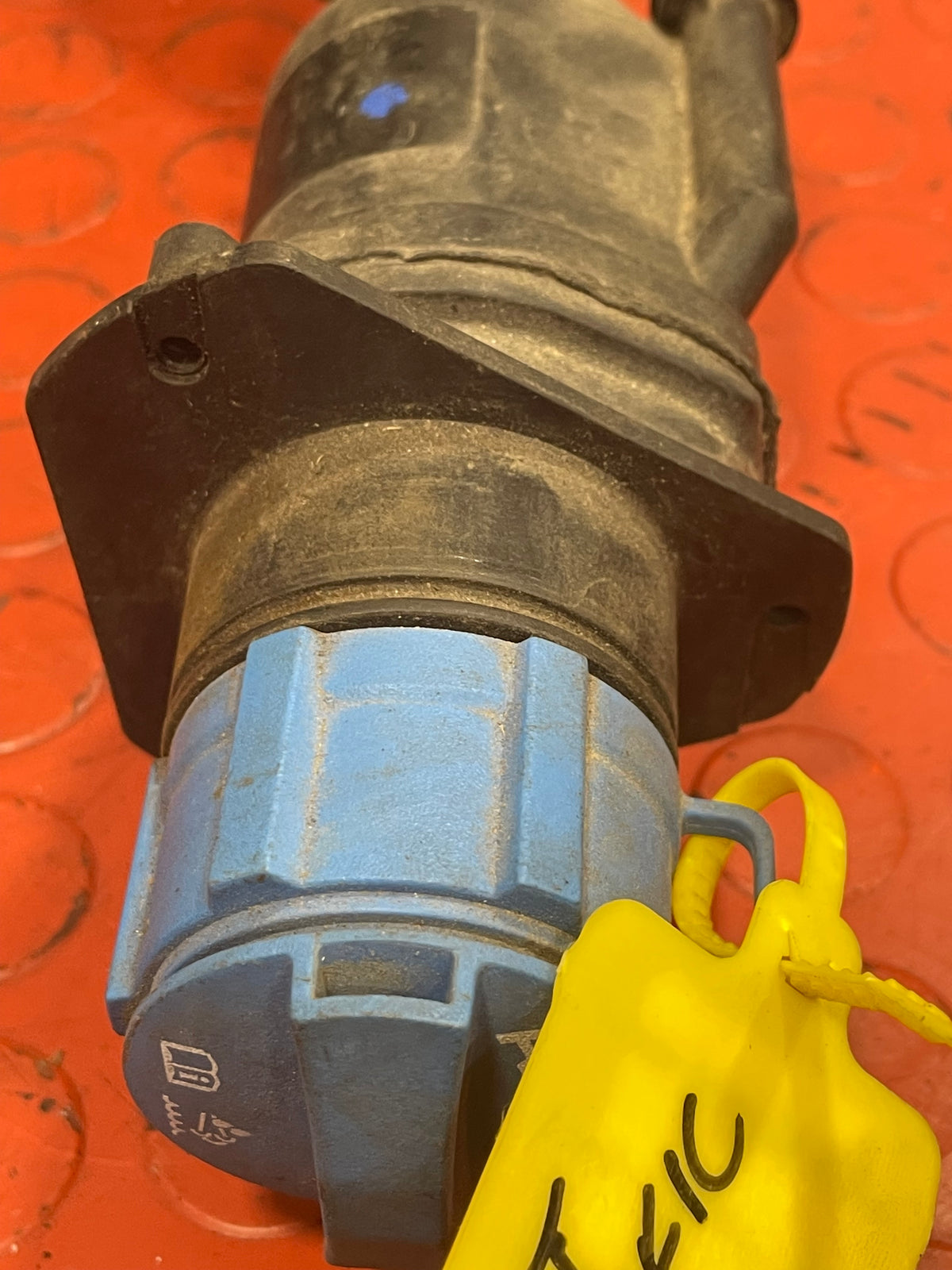 Renault Trafic/Vauxhall Vivaro ADBLUE TANK FILLER PIPE 2015-2019 MK3 1.6 P/N 93458613 - 1