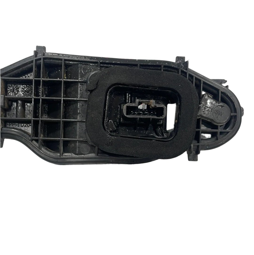 Citroen Berlingo/Peugeot Partner LAMP HOLDER 1.6 Rear Right Handside 2019-2024 P/N 41018017