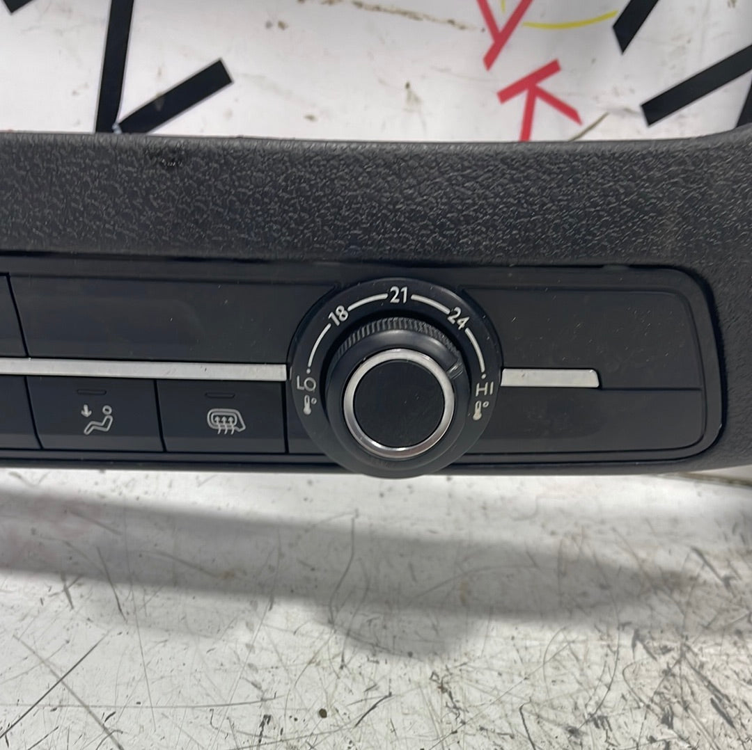 Citroen Berlingo/Peugeot Partner/Vauxhall Combo/Toyota Proace City HEATER CONTROL UNIT AND DASH MOULD 2018-2024 P/N 98340416ZD