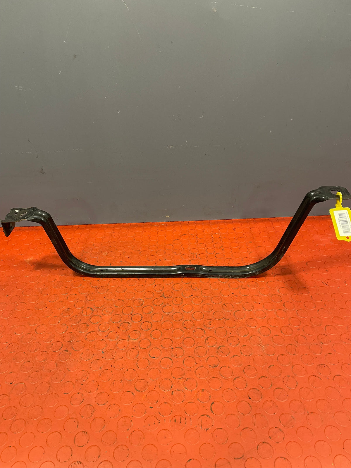 Citroen Dispatch/ Peugeot Expert/ Vauxhall Vivaro/ Toyota Proace FUEL TANK STRAP 2016-2024 P/N 9813784480 - 1