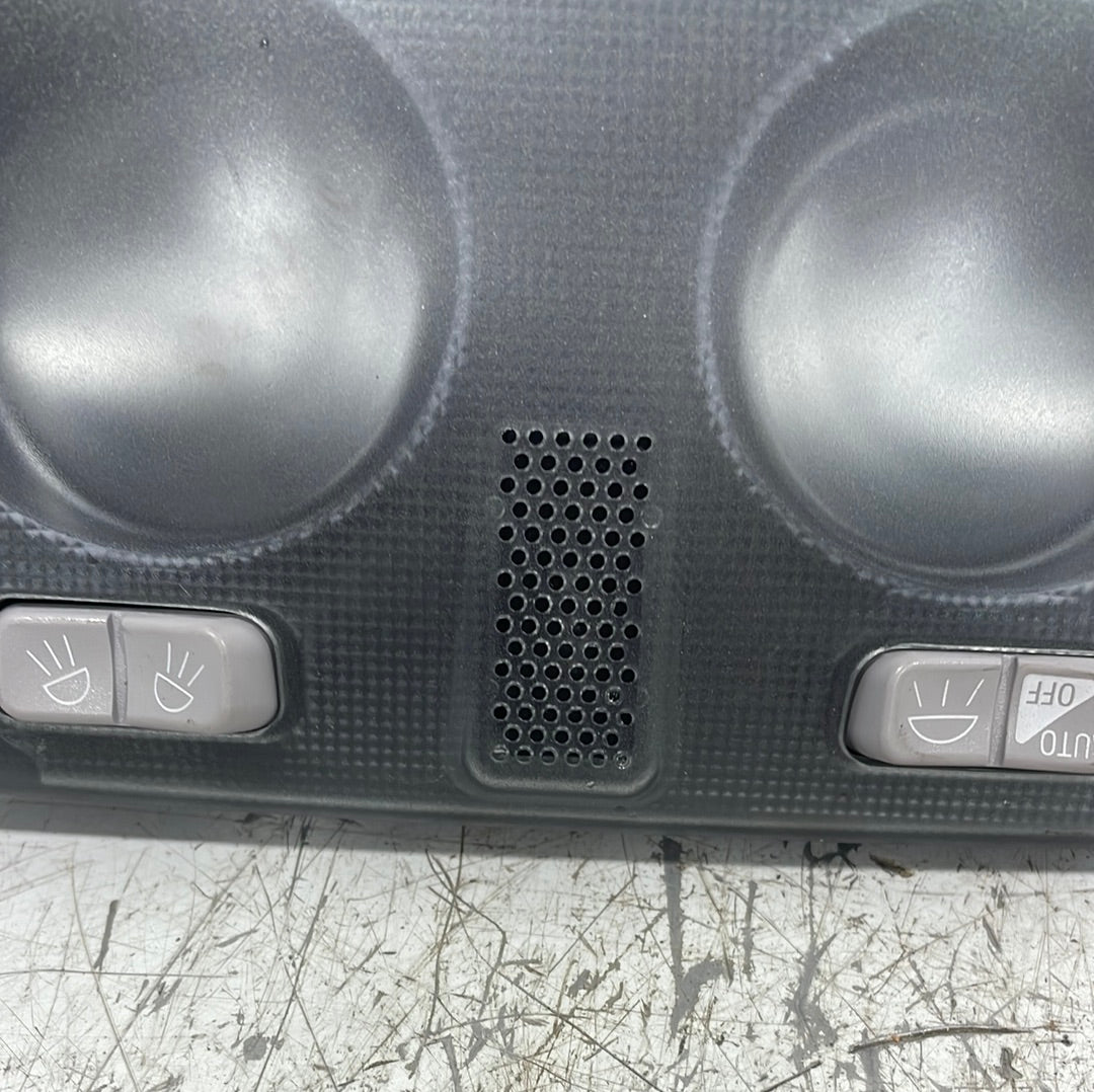 Citroen Dispatch/ Peugeot Expert/ Vauxhall Vivaro/ Toyota Proace INTERIOR FRONT ROOF LIGHT P/N 1520400000