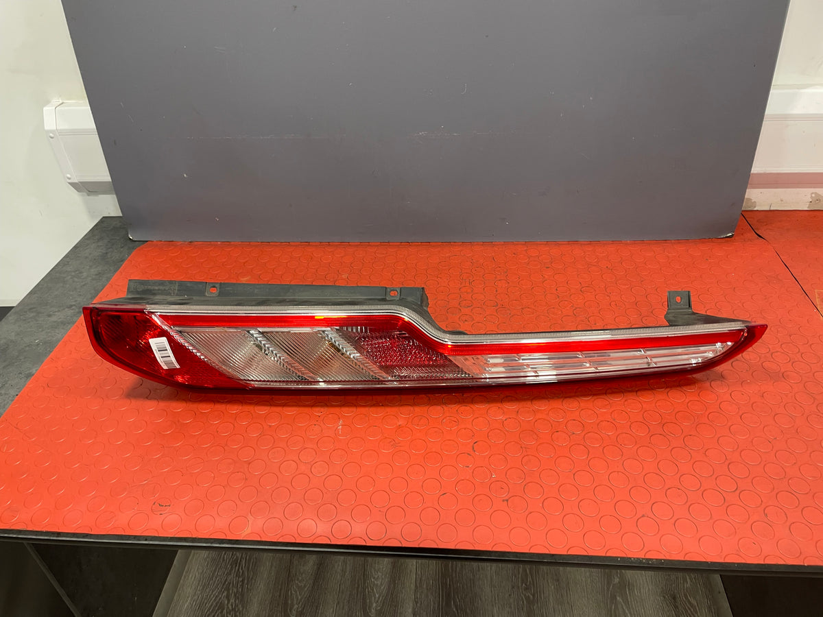 Ford Transit Custom TAILLIGHT DRIVER SIDE RH 2013-2016 P/N BK2113404AF - 3