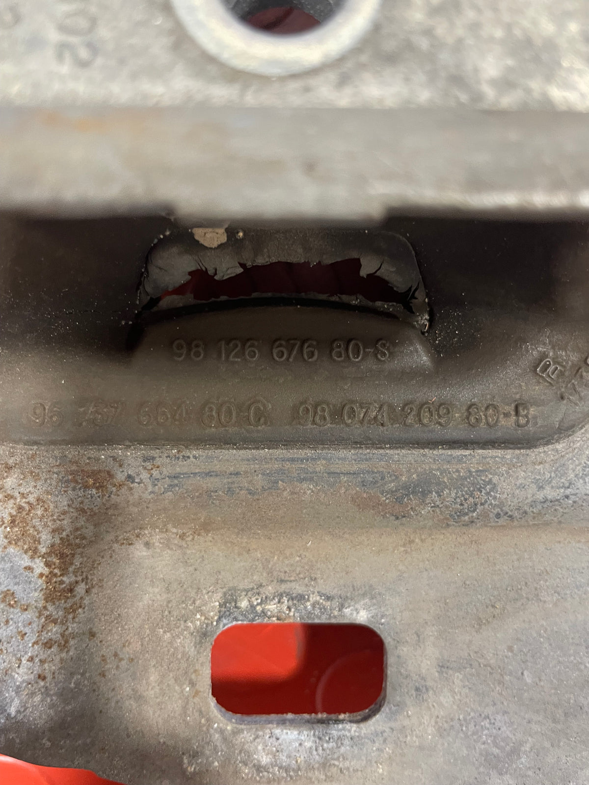 Citroen Berlingo/Peugeot Partner/Vauxhall Combo/Toyota Proace City GEARBOX MOUNTING 2019-2024 P/N 9673768480