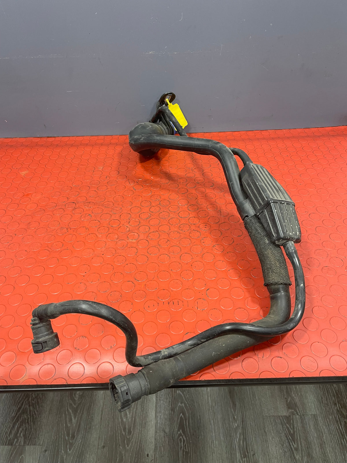 Citroen Berlingo/Peugeot Partner/Vauxhall Combo/Toyota Proace City ADBLUE FILLER PIPE 2019-2023 P/N 9815705980 - 2
