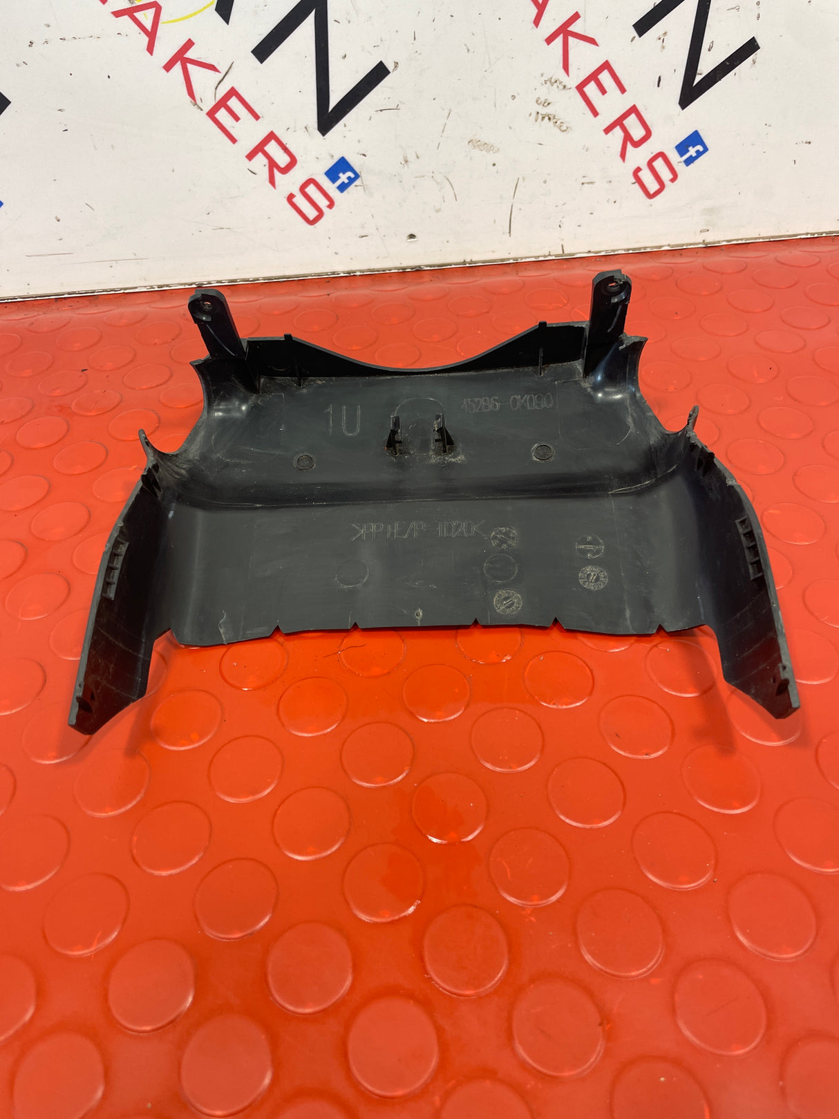 Toyota Hilux STEERING WHEEL SHROUD (TOP PIECE) 2017-2021 P/N 45286-0K090