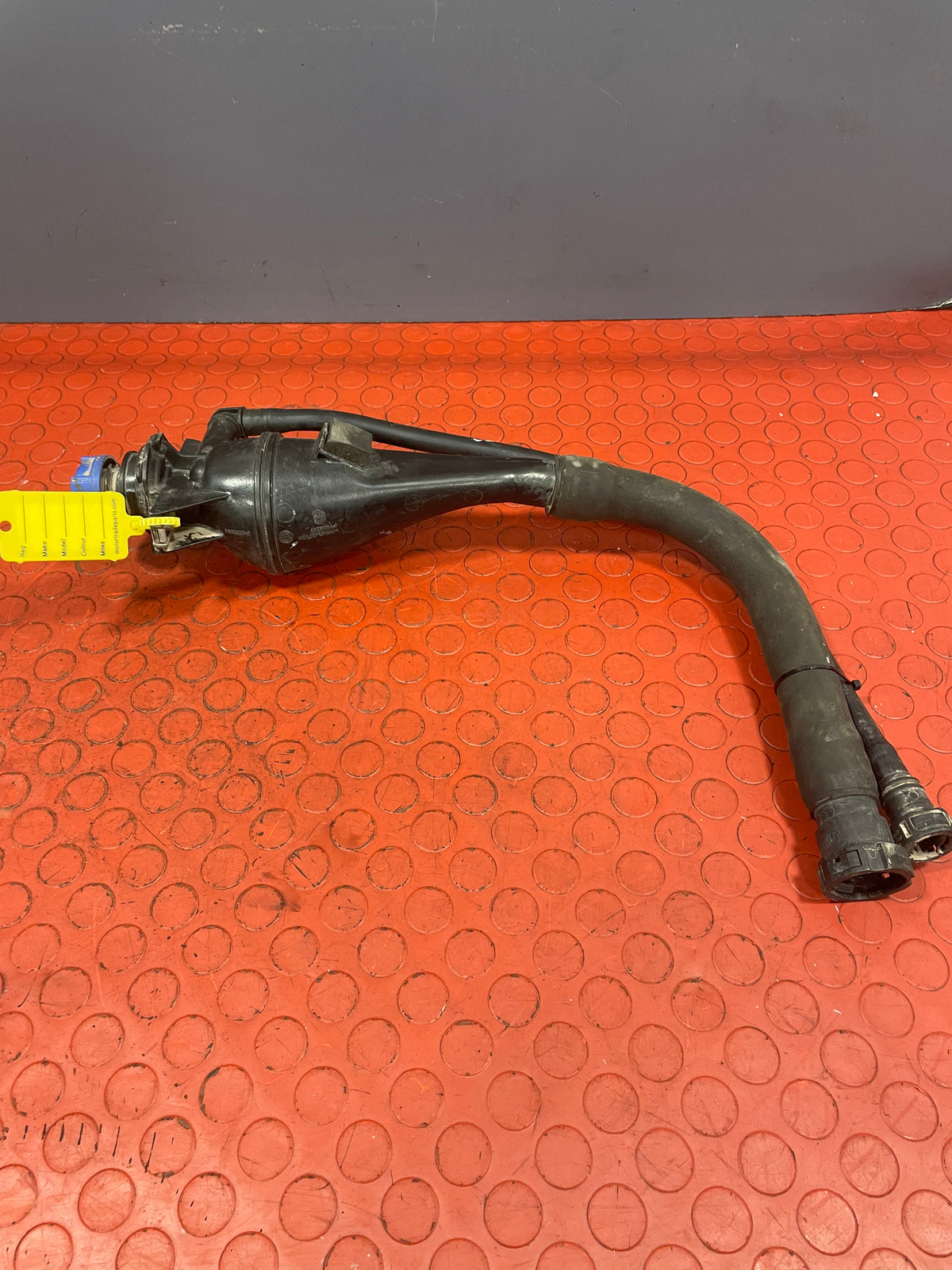 Citroen Dispatch/Vauxhall Vivaro/Peugeot Expert/Toyota Proace/Fiat Scudo ADBLUE TANK FILLER 2016-2024 P/N 9810969380