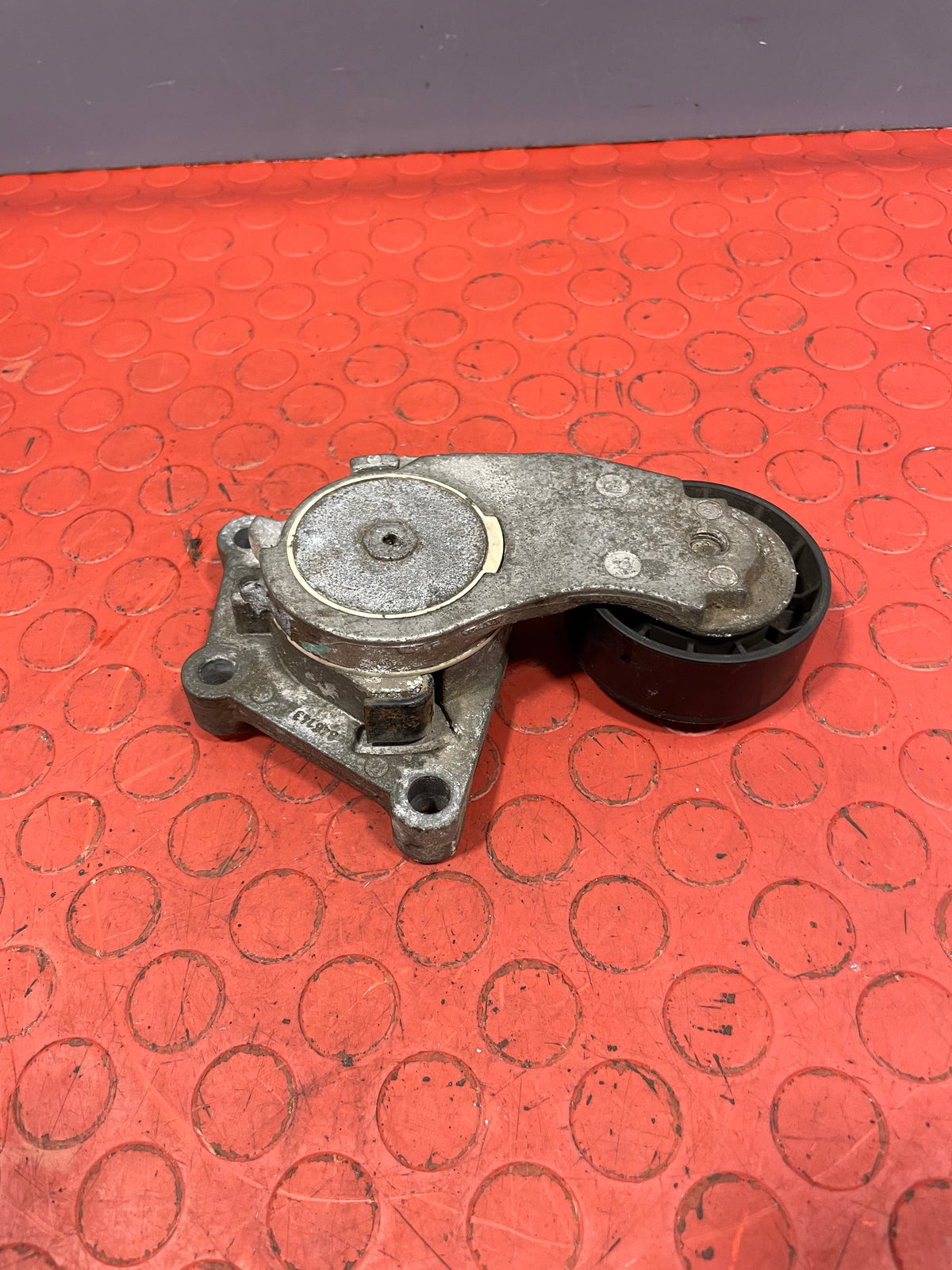 Ford Peugeot Citroen FAN BELT TENSIONER PULLEY 1.6L 2011-2018 P/N 846143