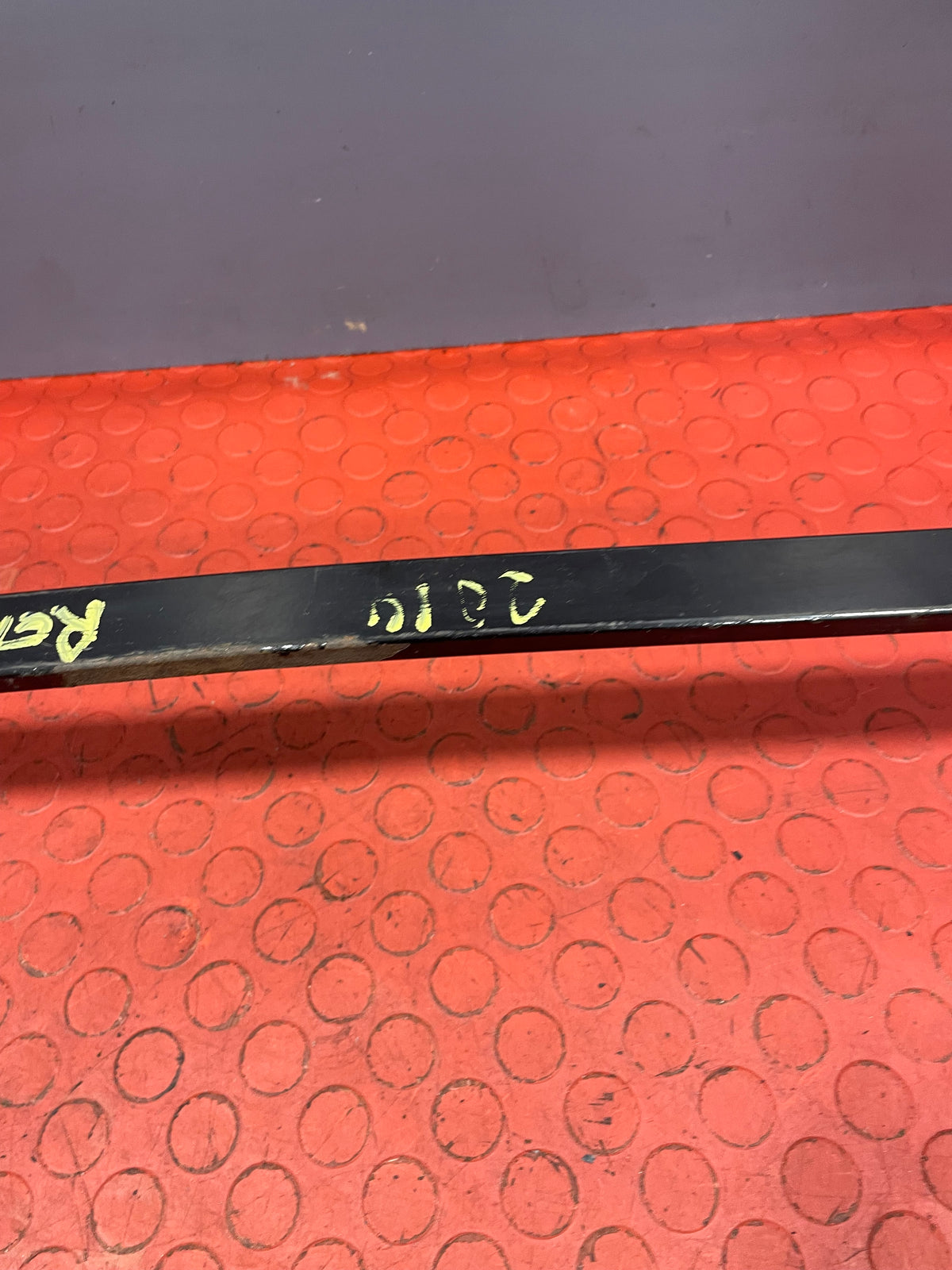 Renault Trafic/Vauxhall Vivaro FUEL TANK STRAP 2001-2015 P/N 7700726467
