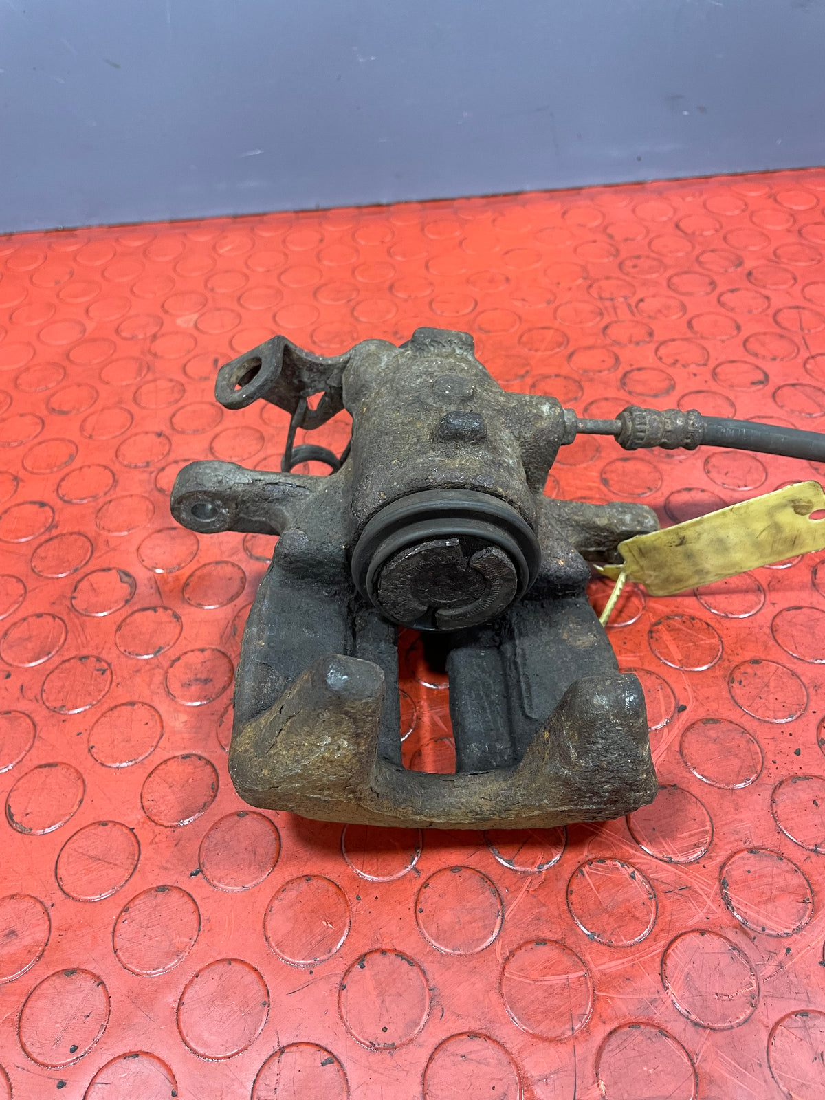 Citroen Dispatch/Peugeot Expert REAR BRAKE CALIPER Passenger Side 2007-2016 P/N 4401L0