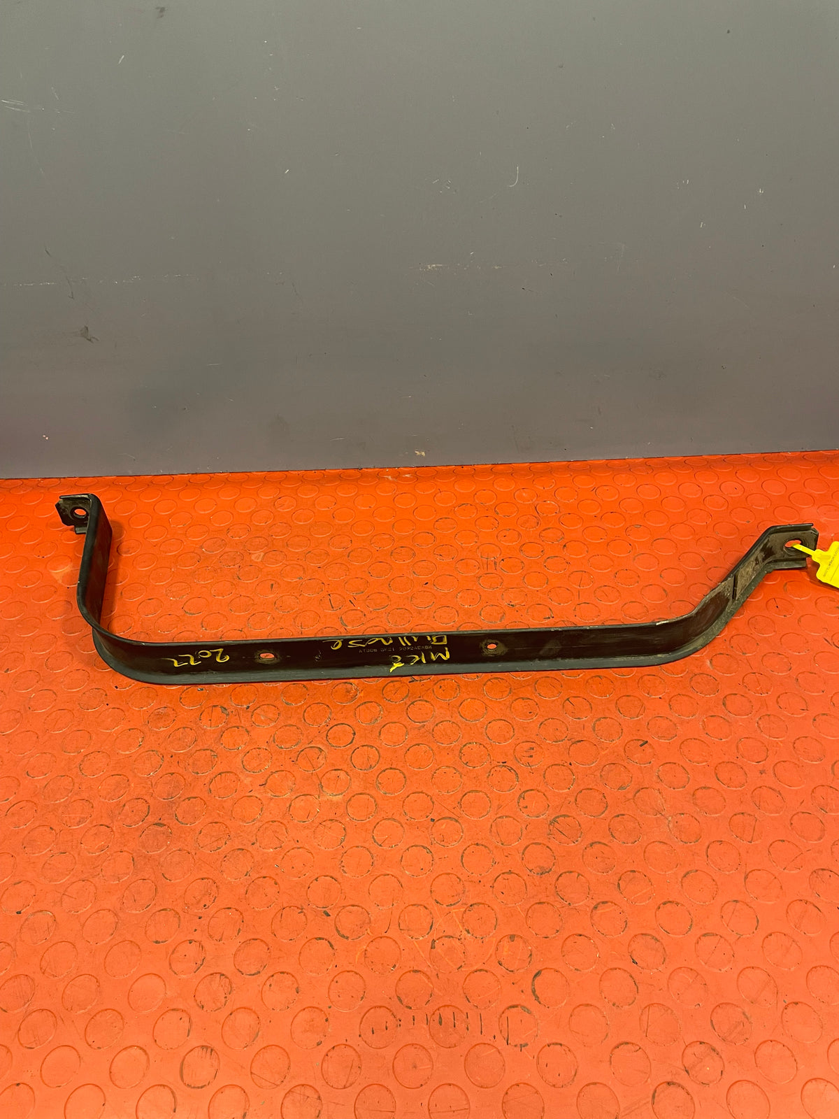 Ford Transit Custom FUEL TANK STRAP 2019-2023 2.0 P/N BK219092AE - 2