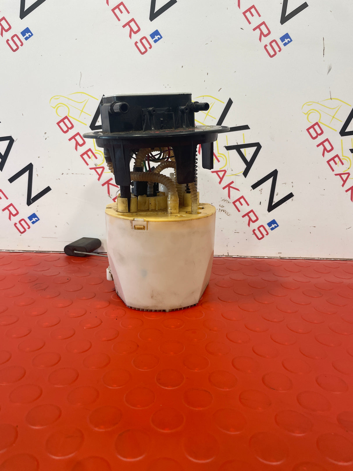 Peugeot Expert/ Toyota Proace/Vauxhall Vivaro/Citroen Dispatch DIESEL FUEL SENDER UNIT 2.0 HDI 2016-2024 P/N 9807056380