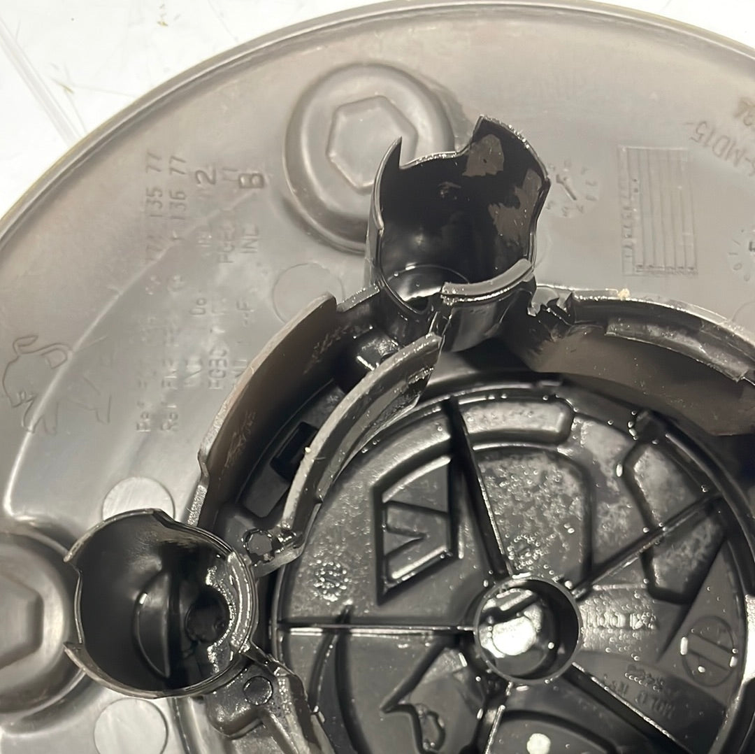 VAUXHALL VIVARO STEEL WHEEL CENTER CAP 5 STUD 2019-2024 P/N 9833710377