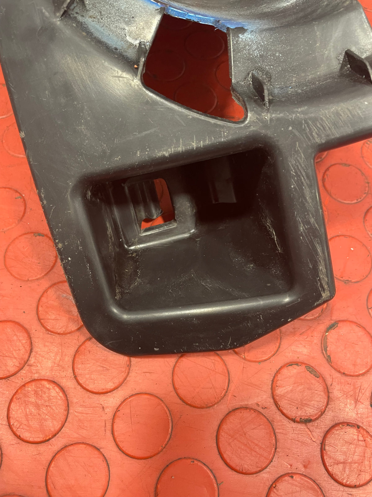 Citroen Berlingo/Peugeot Partner FOG LIGHT BRACKET Passenger Side 2008-2012 P/N 9681876180