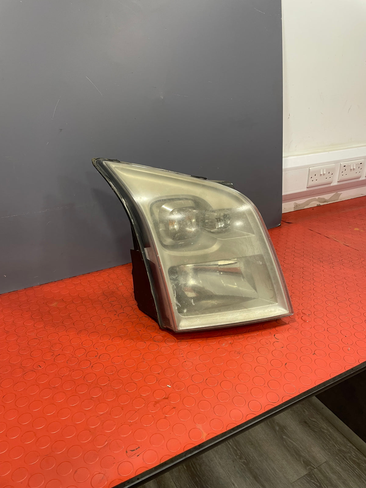 Ford Transit HEADLIGHT ASSEMBLY Mk7 2007-2013 Drivers Side (Clouded Lens) P/N 6C1113W029BG - 1