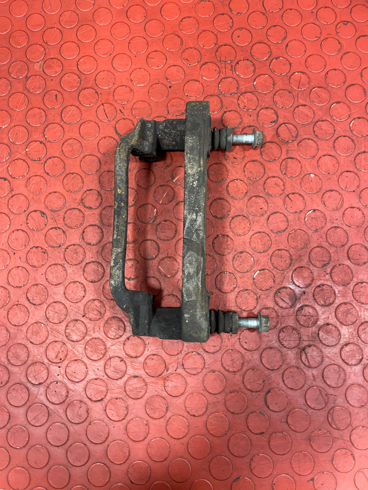 Volkswagen Crafter/Mercedes Sprinter FRONT BRAKE CALIPER CARRIER 2006-2016 P/N 2E0609139B