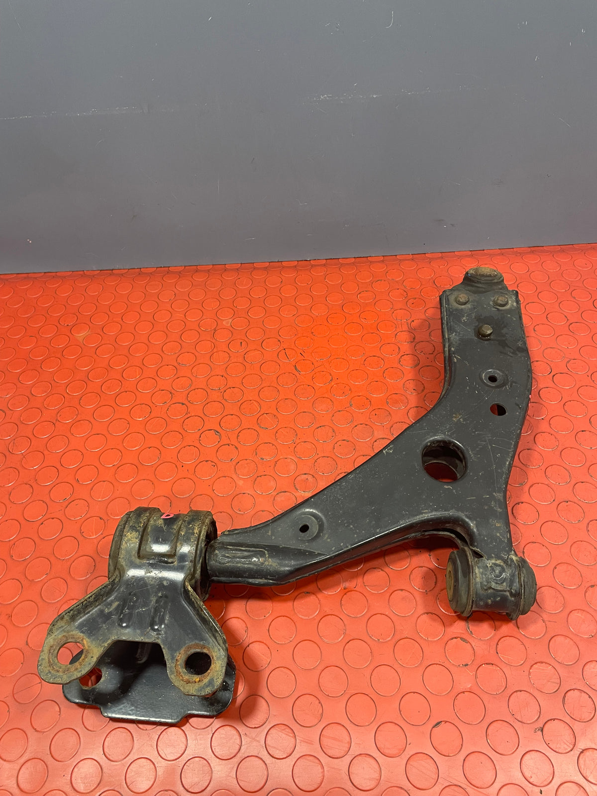 Ford Transit Connect FRONT WISHBONE Drivers Side 2014 (Damaged Ball Joint Rubber) P/N DV613C339AB
