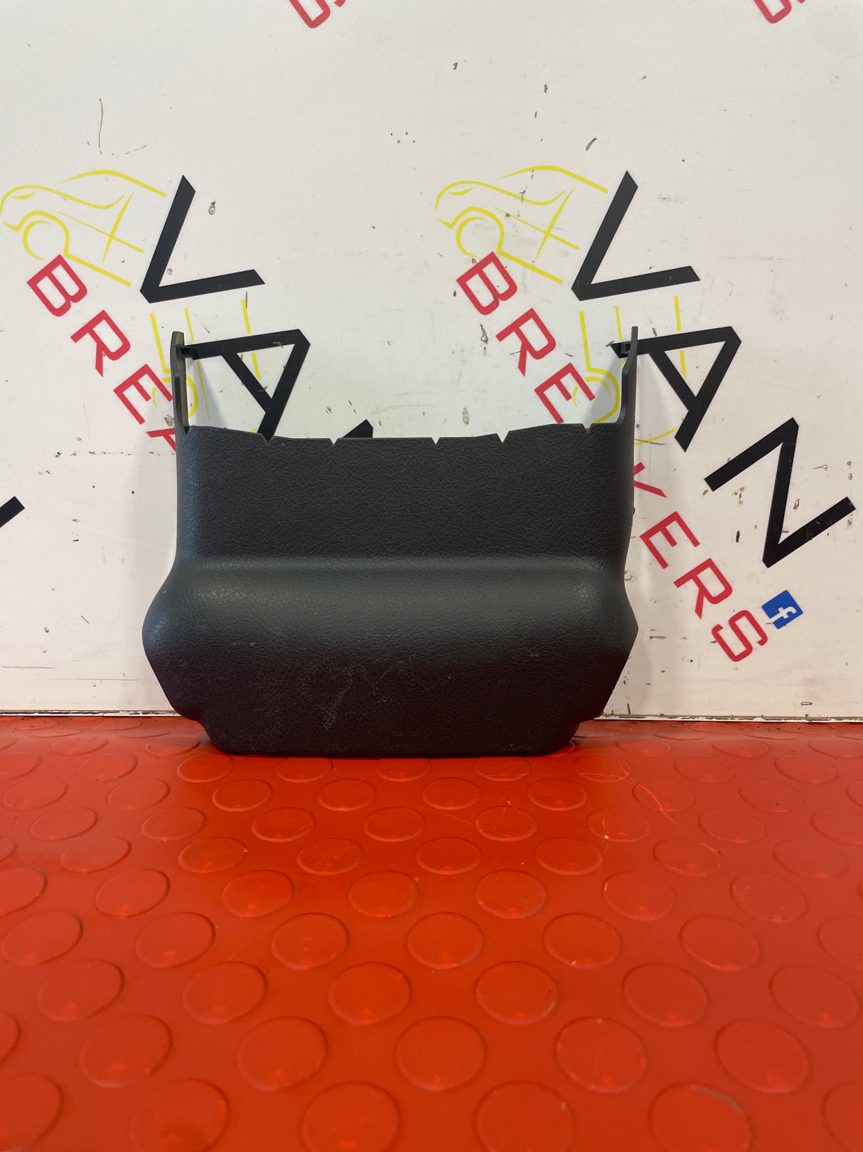 Toyota Hilux STEERING WHEEL SHROUD (TOP PIECE) 2017-2021 P/N 45286-0K090