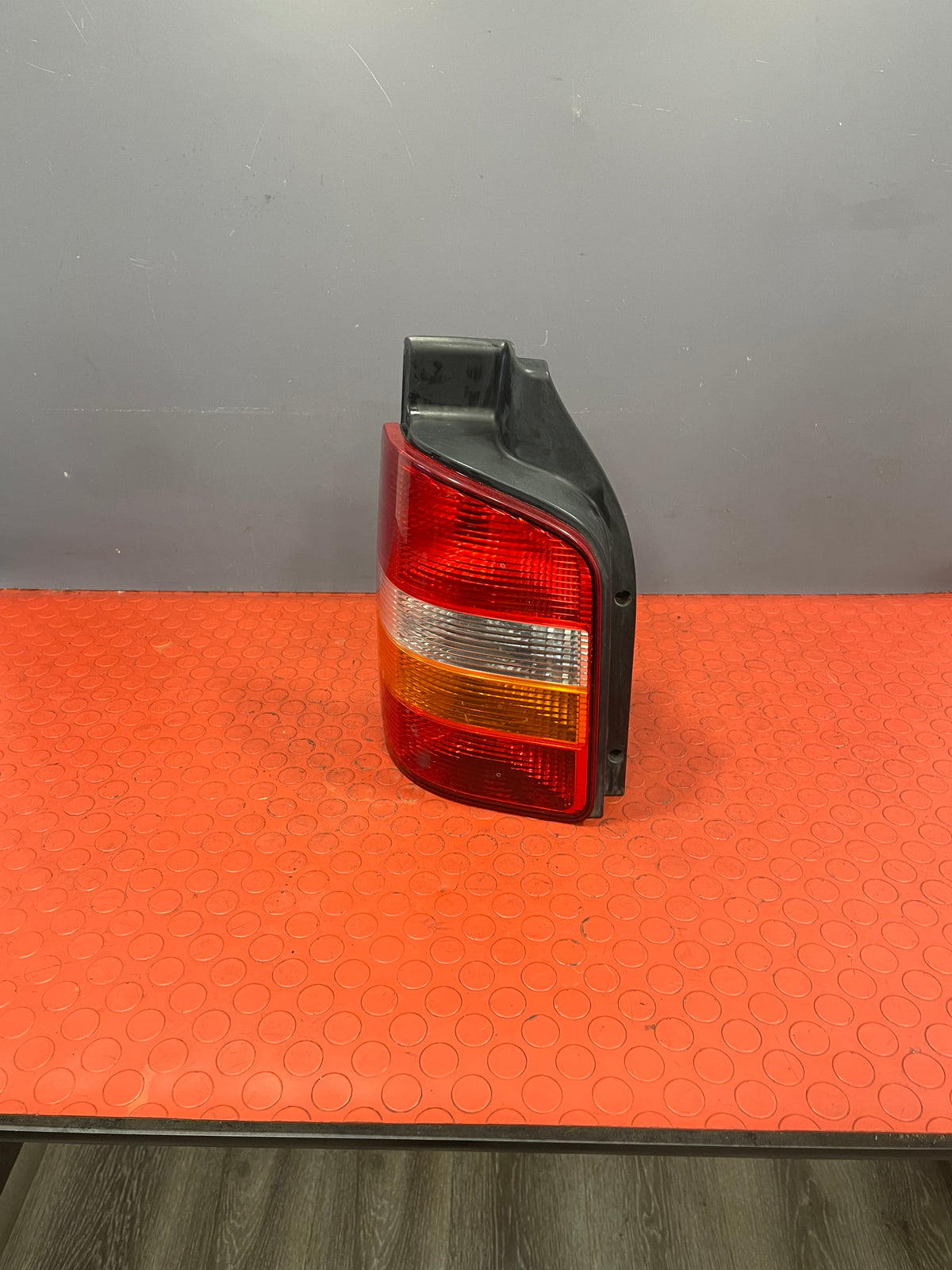 Volkswagen Transporter T5 PASSENGER SIDE REAR TAIL LIGHT 2009-2015 P/N 7H0945095F - 1`