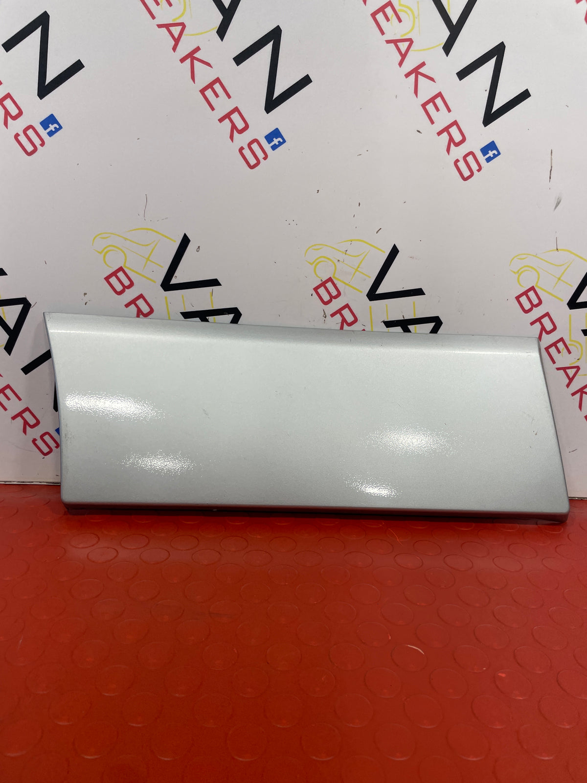 Vauxhall Vivaro DRIVER SIDE REAR PANEL TRIM 2018 P/N 93453602