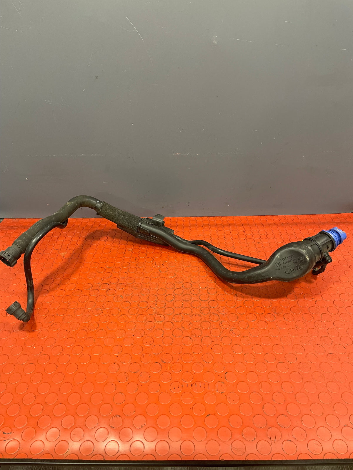 Citroen Berlingo/Peugeot Partner/Vauxhall Combo/Toyota Proace City ADBLUE FILLER PIPE 2019-2023 P/N 9815705980 - 2