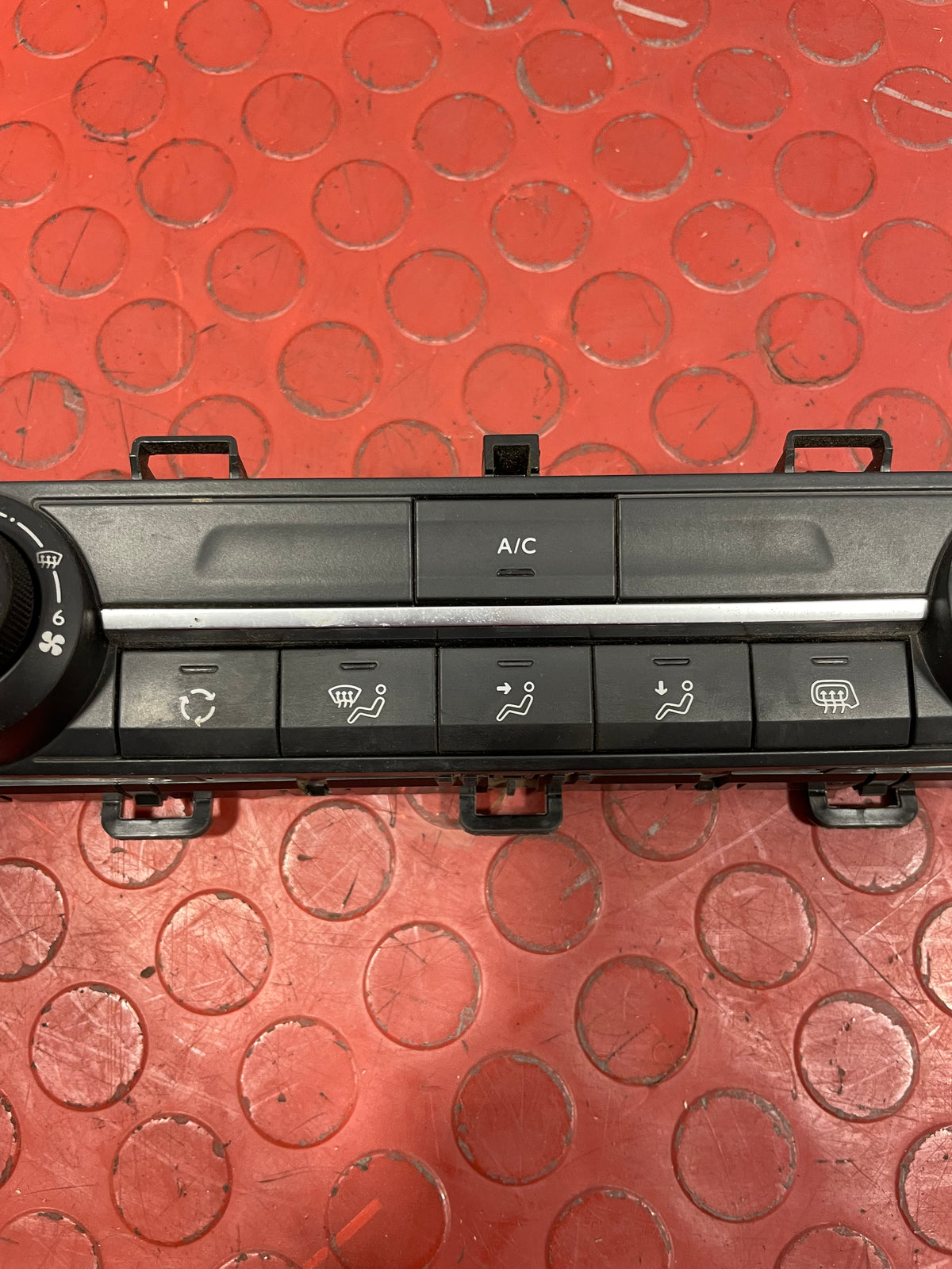 Citroen Dispatch/Peugeot Expert/Vauxhall Vivaro/Toyota Proace/Fiat Scudo HEATER CONTROL UNIT WITH AIR CONDITIONING 2016-2023 P/N 98081722ZD