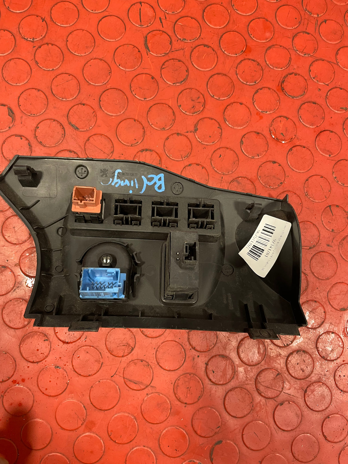 Citroen Berlingo/Peugeot Partner INTERIOR PANEL W/SWITCHES 2008-2018 P/N 9675113977