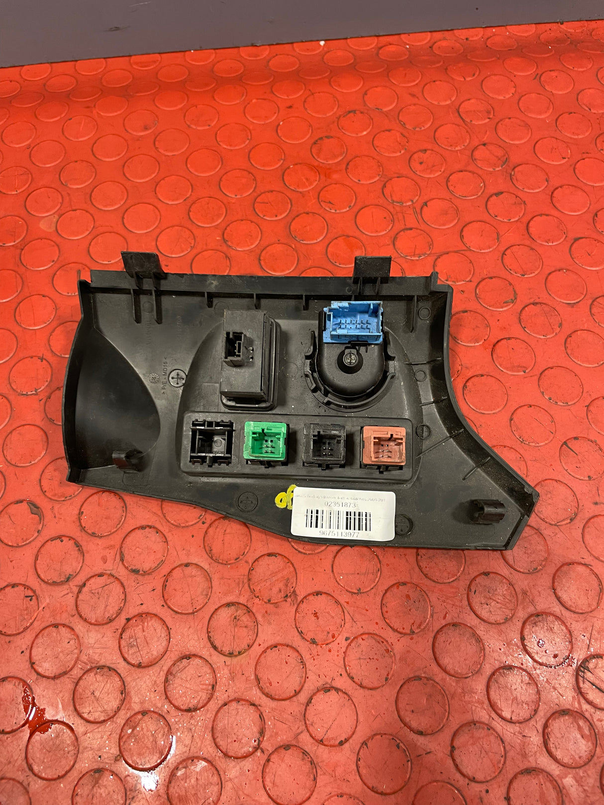 Citroen Berlingo/Peugeot Partner HEADLIGHT CONTROL PANEL w/ SWITCHES 2008-2018 P/N 9675113977 - 1