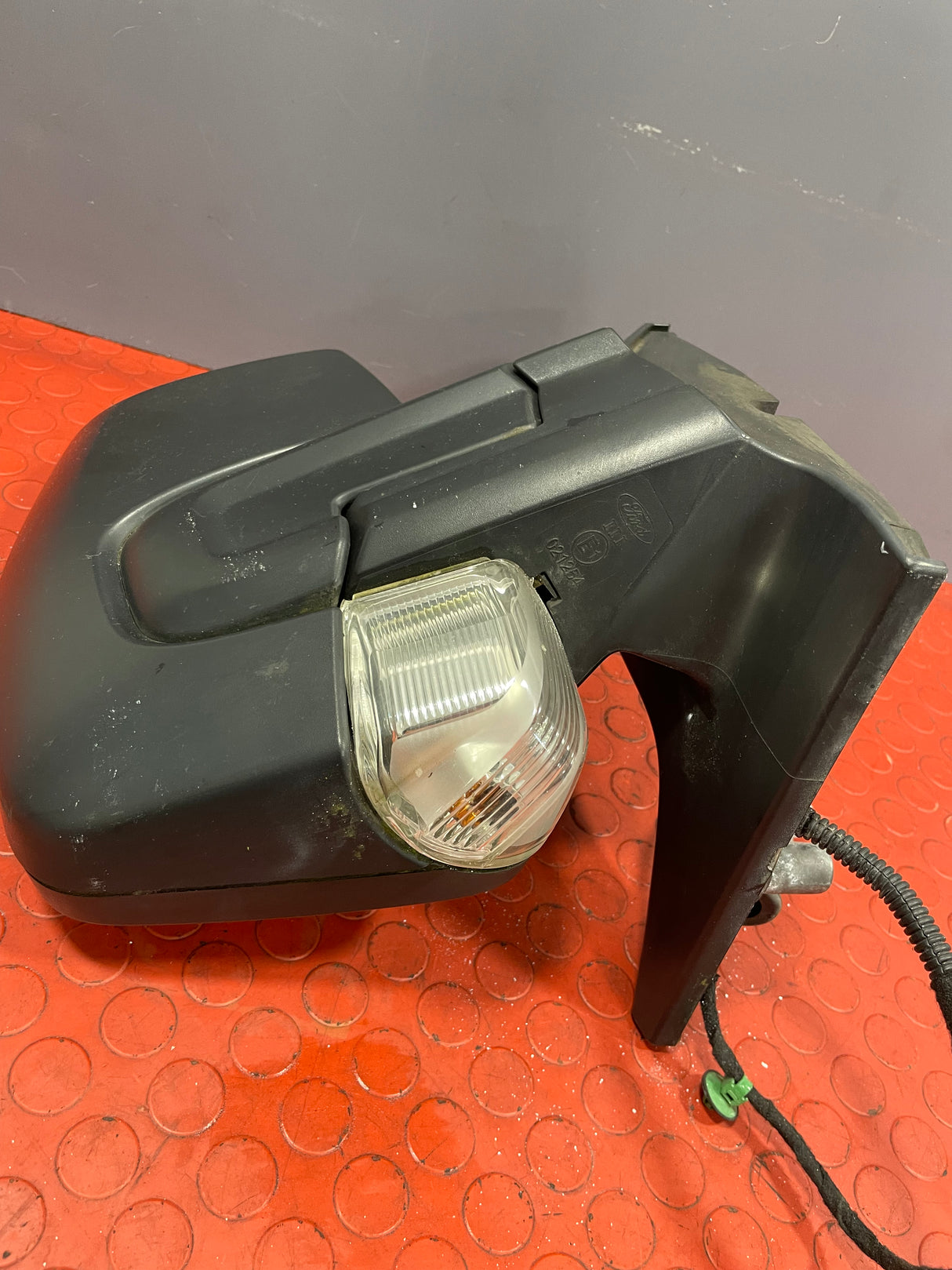Ford Transit Custom WING MIRROR DRIVER'S SIDE RH (No Top Glass) 2013-2018 P/N BK2117682CEW - 1